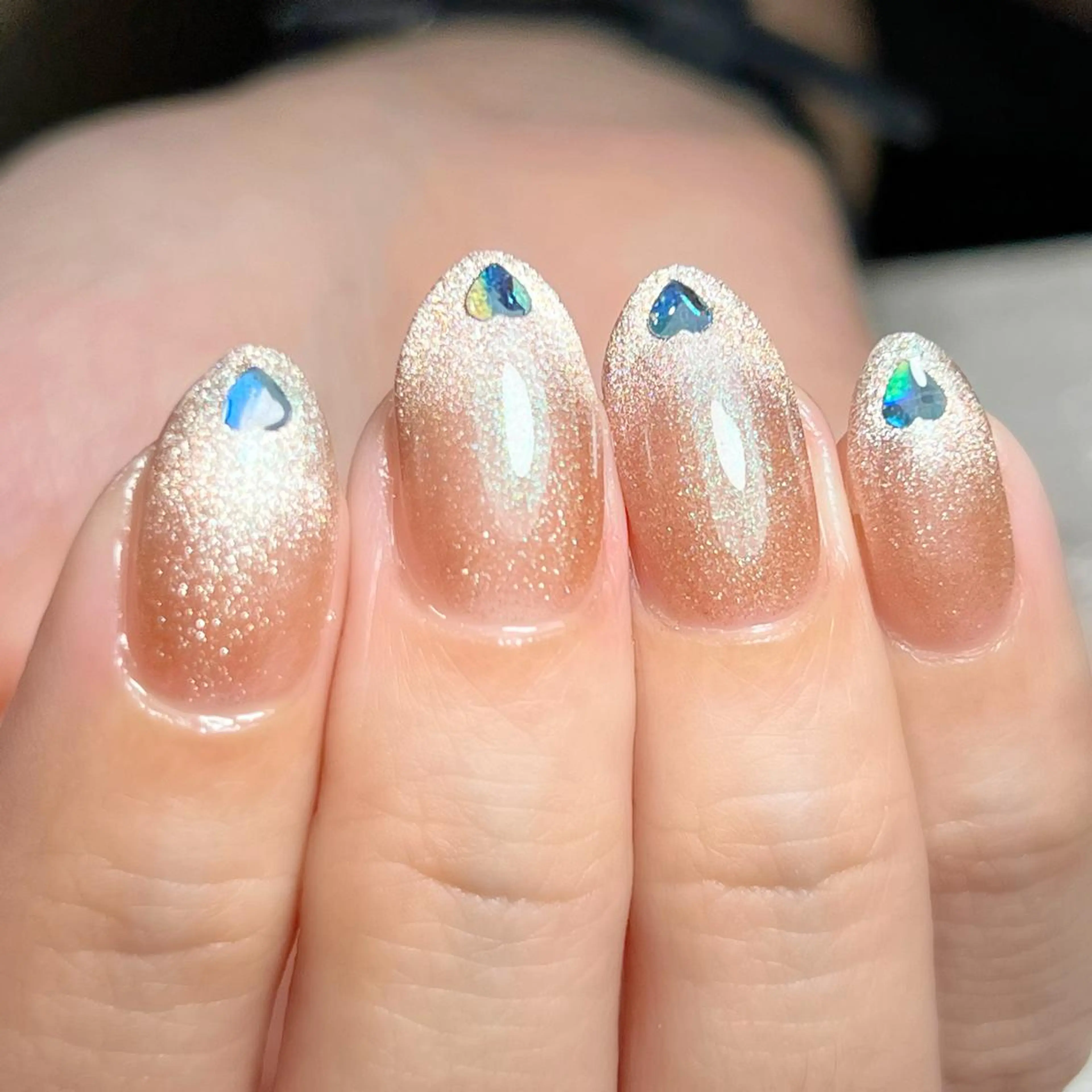 ネイル Mizuliネイル 眉毛メイクのサロンのネイルデザイン