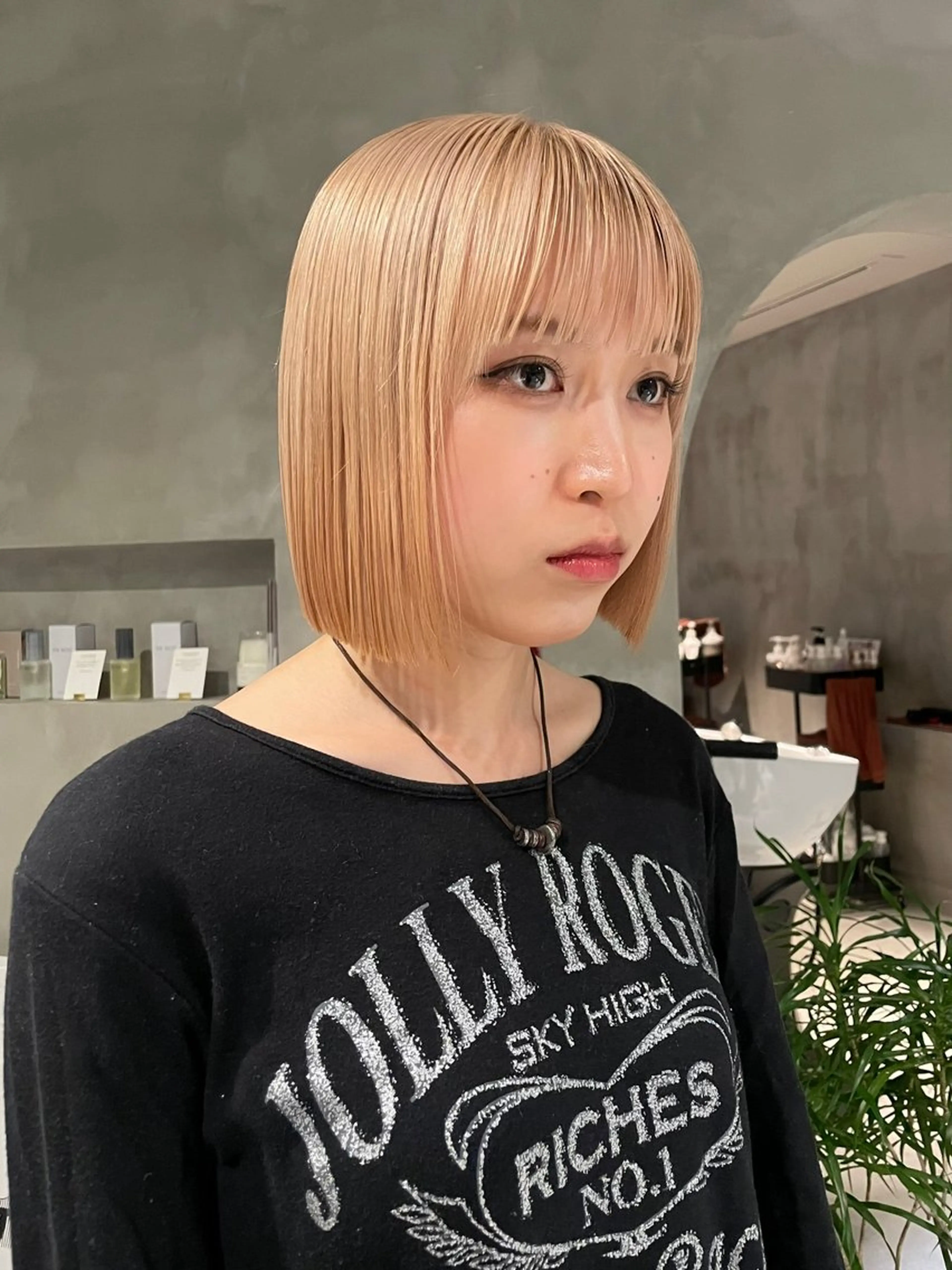 ミディアム カラー ヘアカラー how所属・大阪/心斎橋 /ハイトーン/ちひろのヘアスタイル