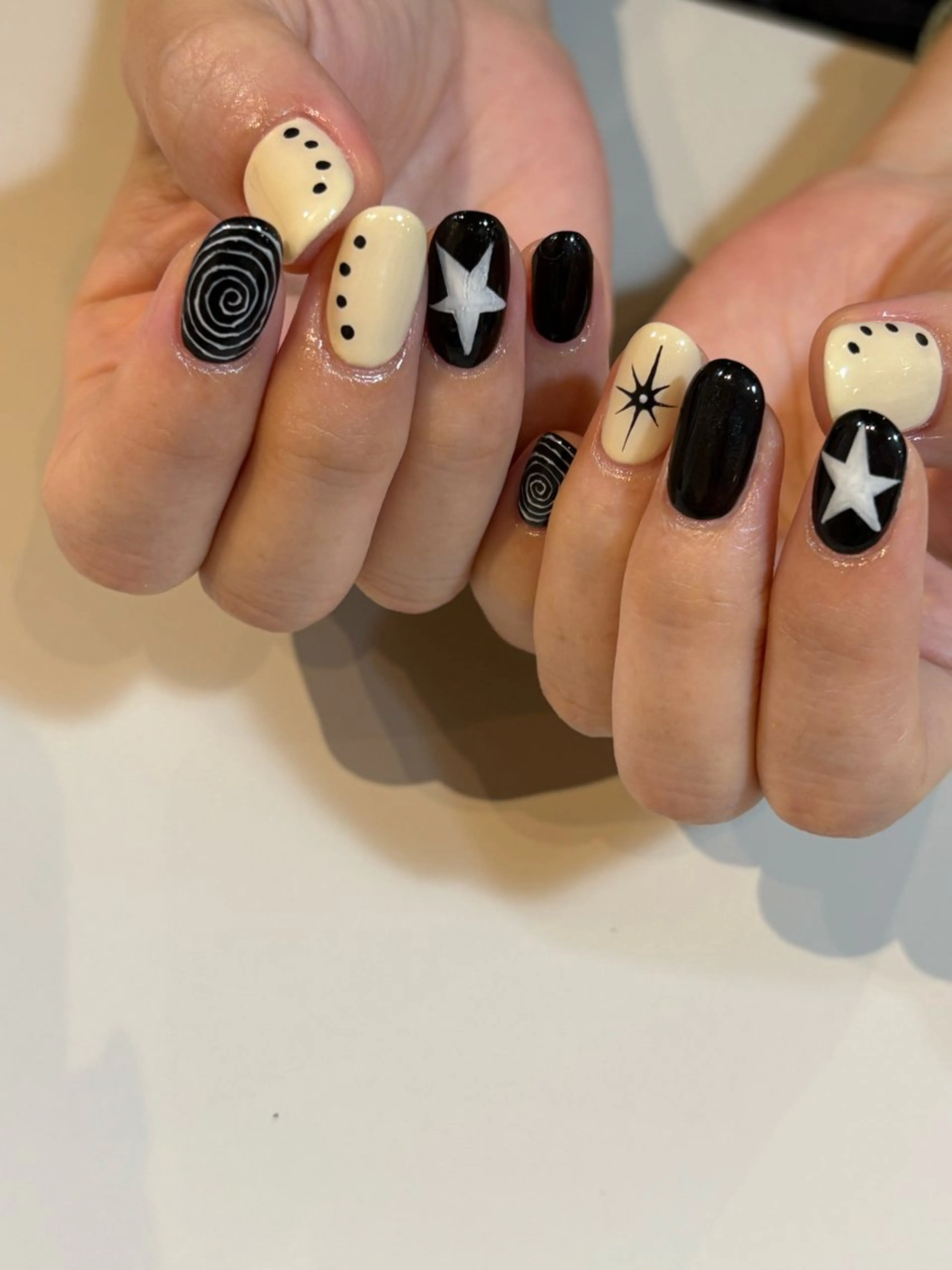 ネイル カジュアル ハンドネイル FIORITURA Maikoのネイルデザイン