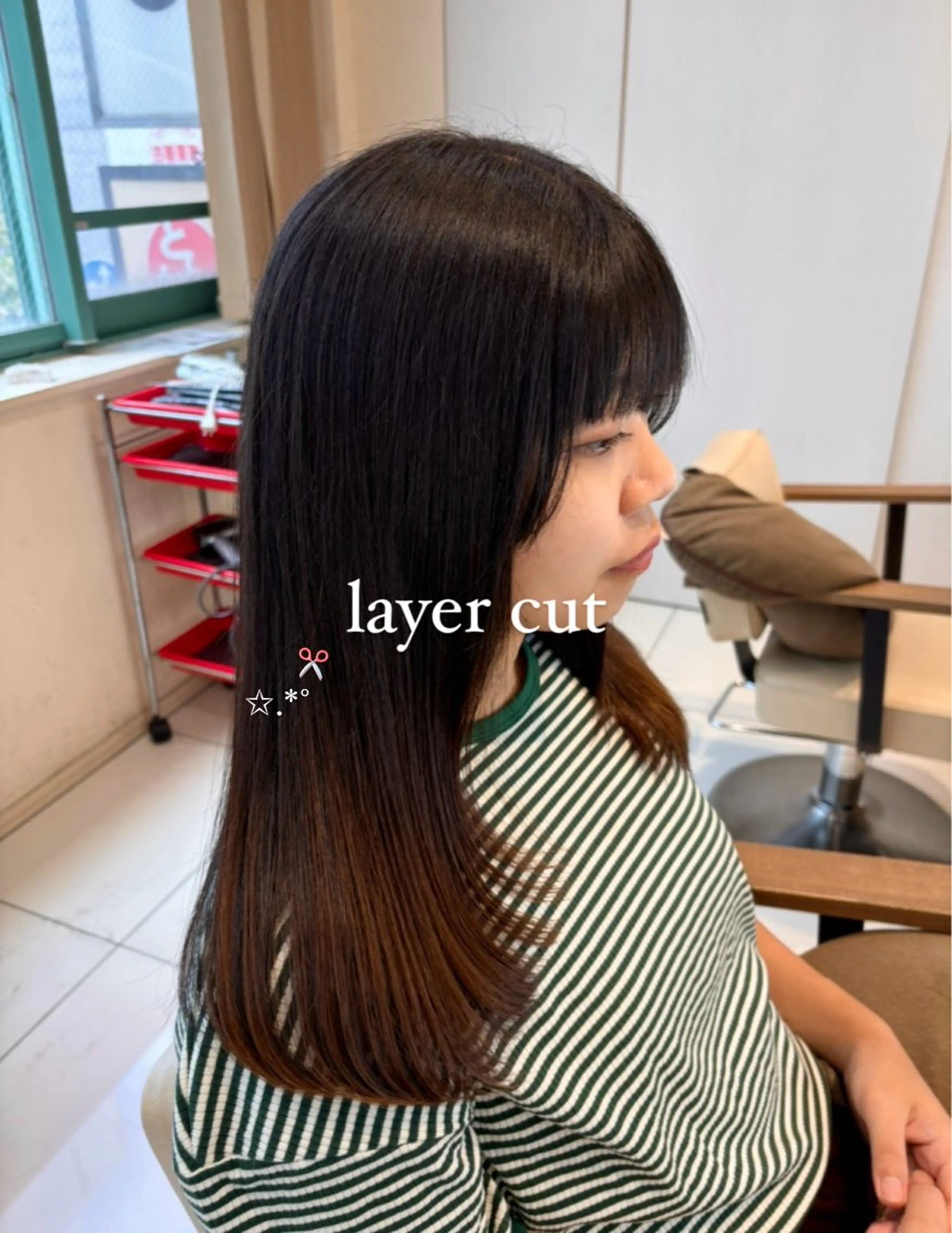 セミロング 髪質改善 レイヤーカット 縮毛矯正 ブリーチなしカラー/ 暖色カラー/艶カラーのヘアスタイル