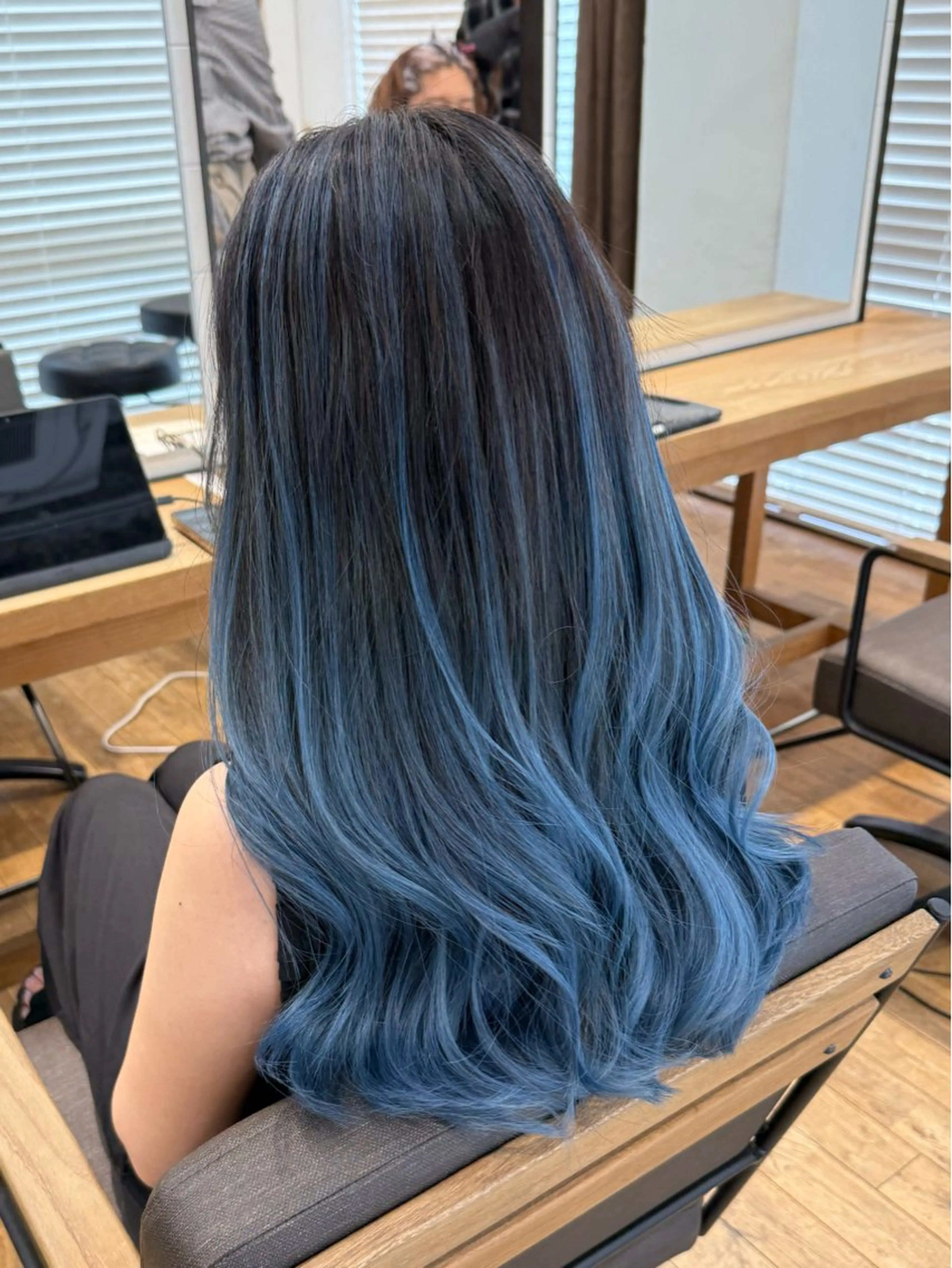 ショート レイヤーカット 小林 竜弥のヘアスタイル