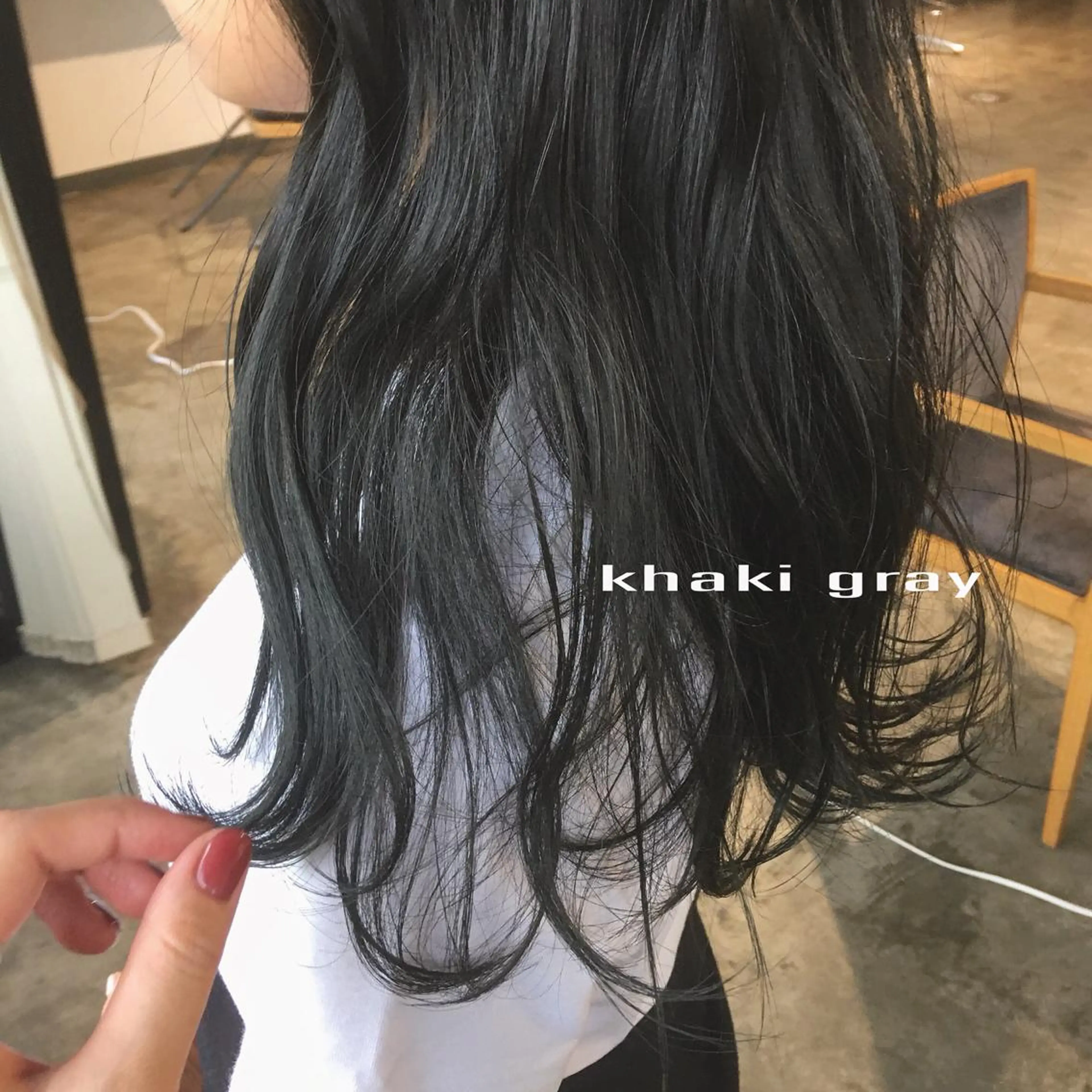 ロング カラー etore 矢場町 南沙希のヘアスタイル