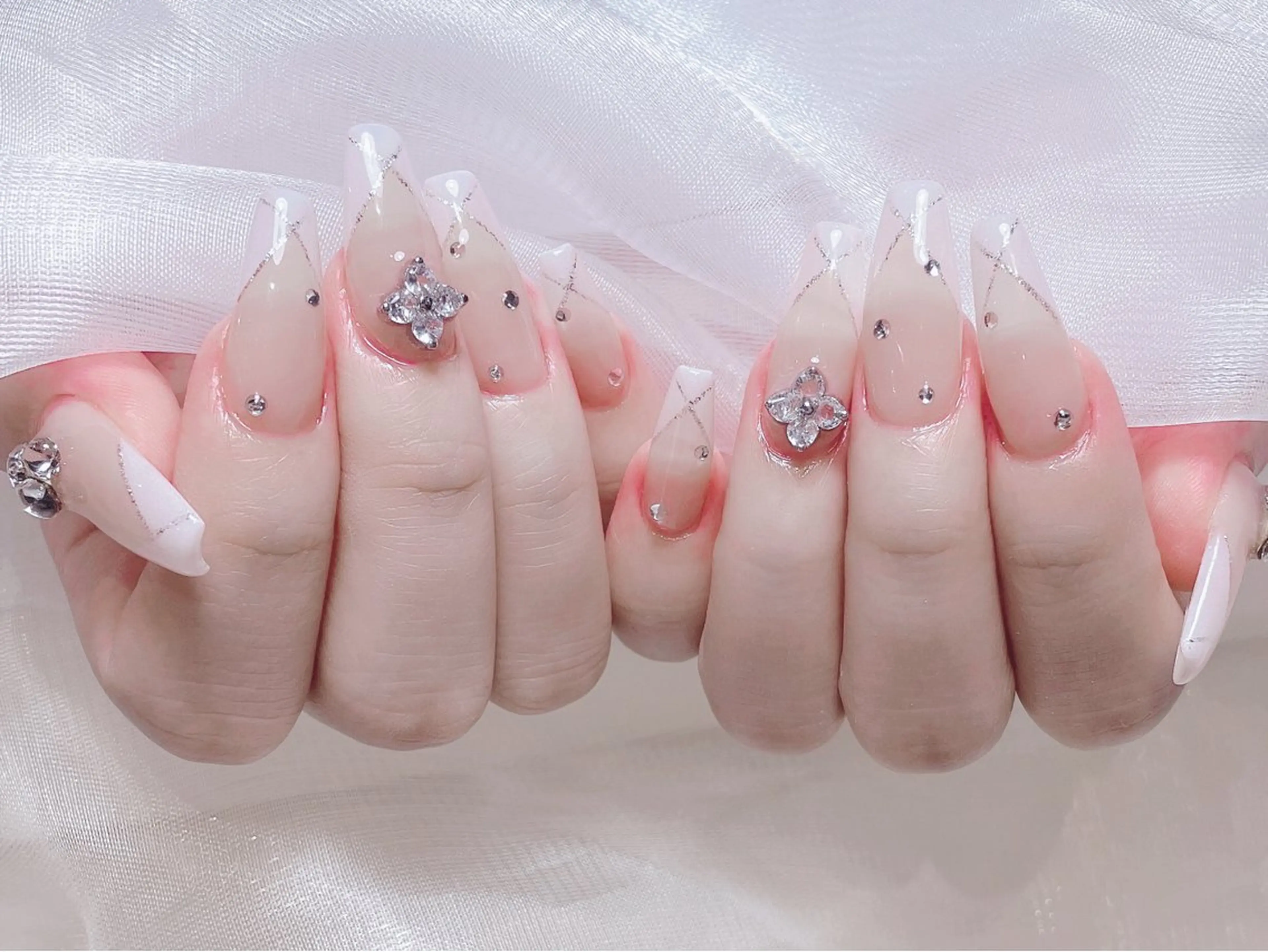 ネイル LuLuネイルサロンMio所属・Mi oのネイルデザイン