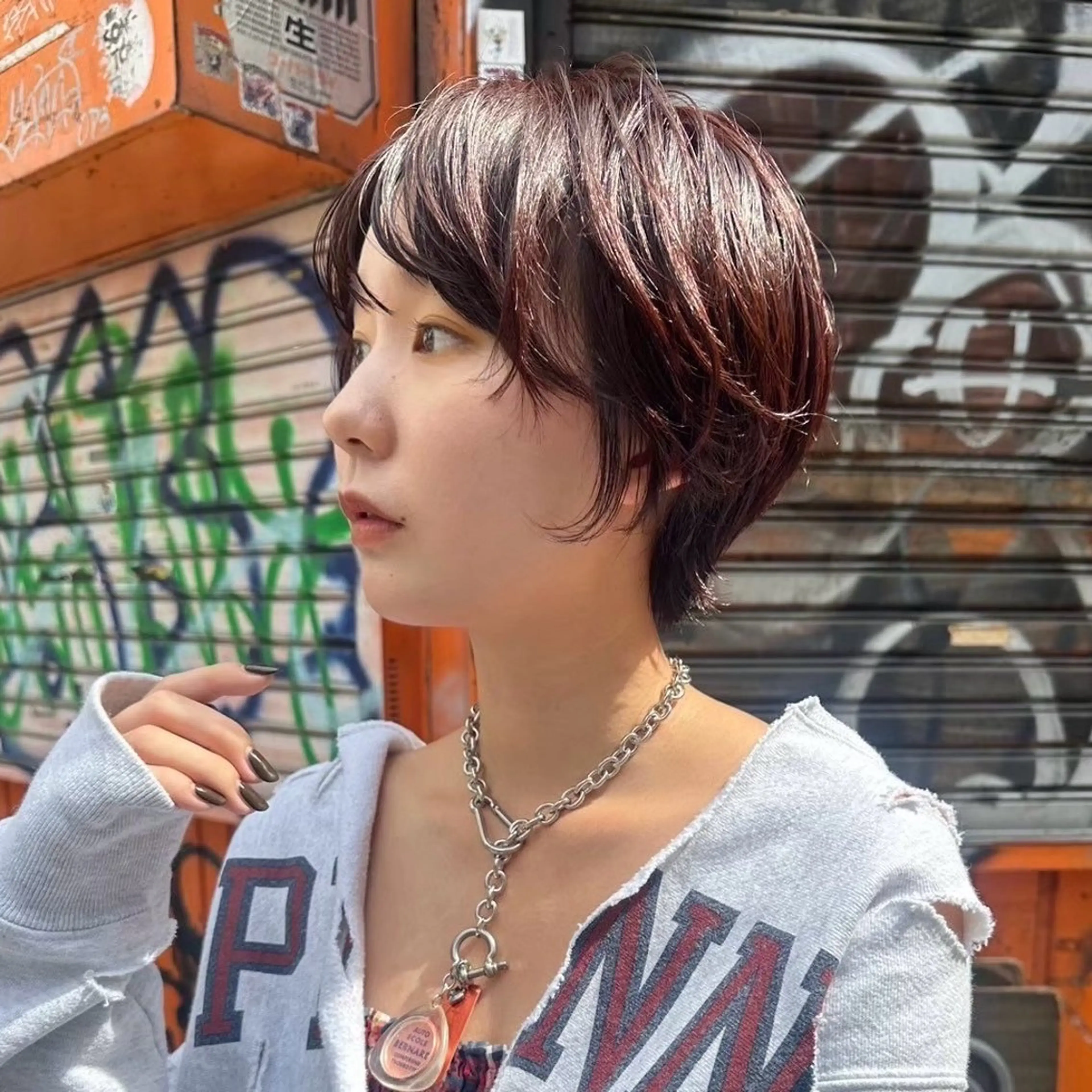 ショート MASHUchayamachi所属・まほ／レイヤーカット /透明感カラーのヘアスタイル