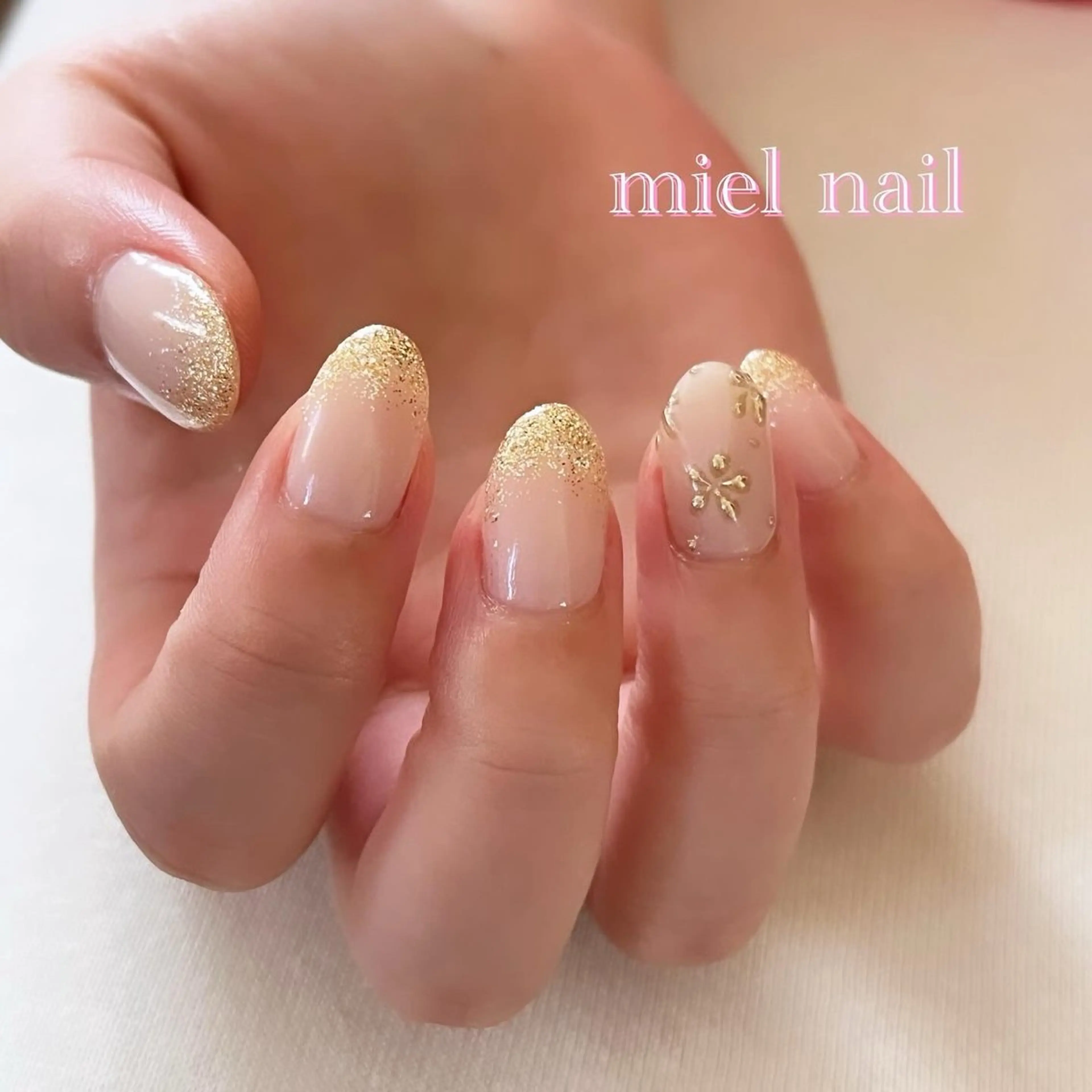 ネイル クリアネイル ミラーネイル ワンカラーネイル ピンク ハンドネイル miel nailのネイルデザイン