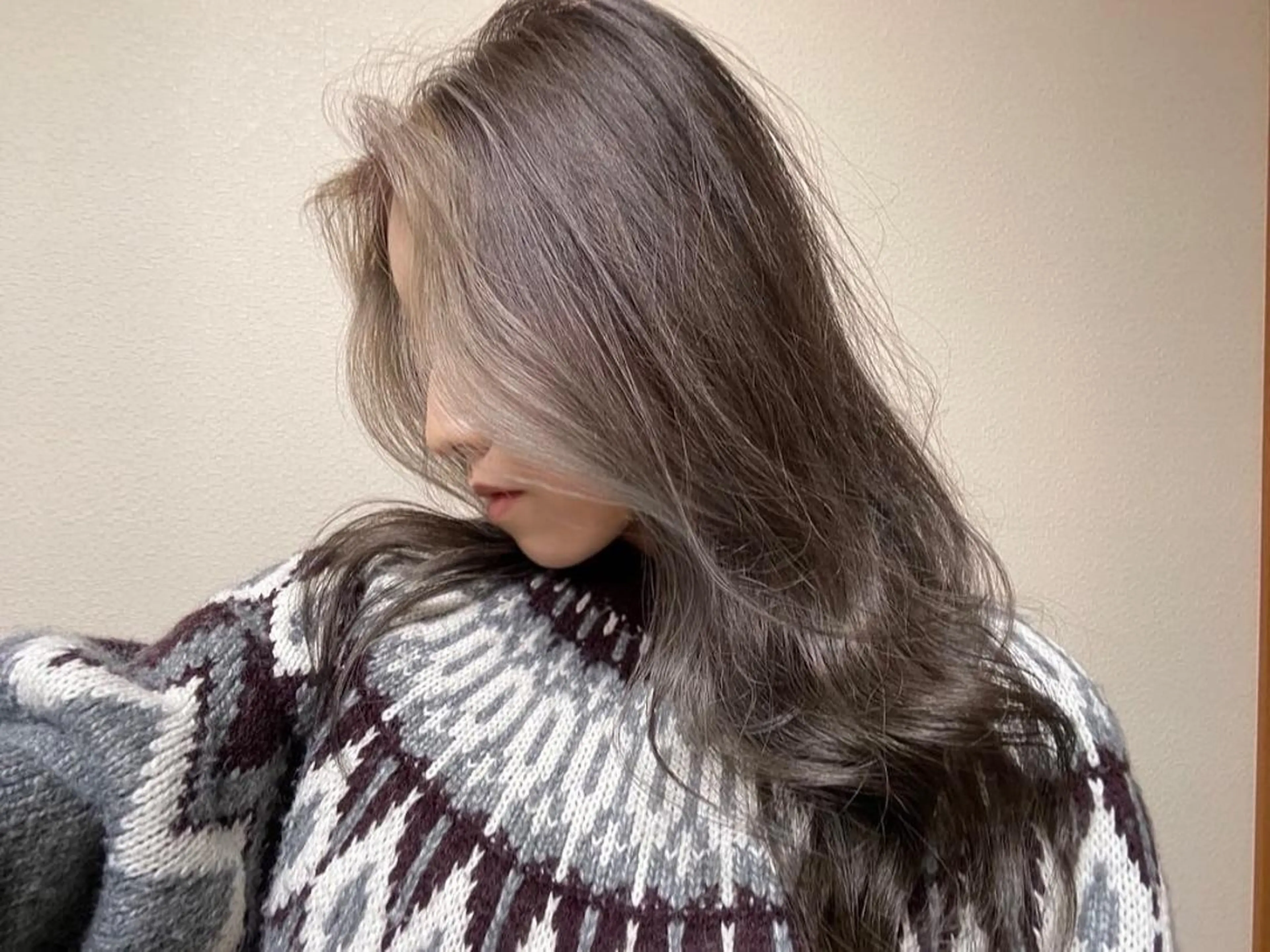 カラー ミストバング デザインカラー  フェイスフレーミング グレージュ 髪質改善/透明感 カラー/内藤有須加のヘアスタイル