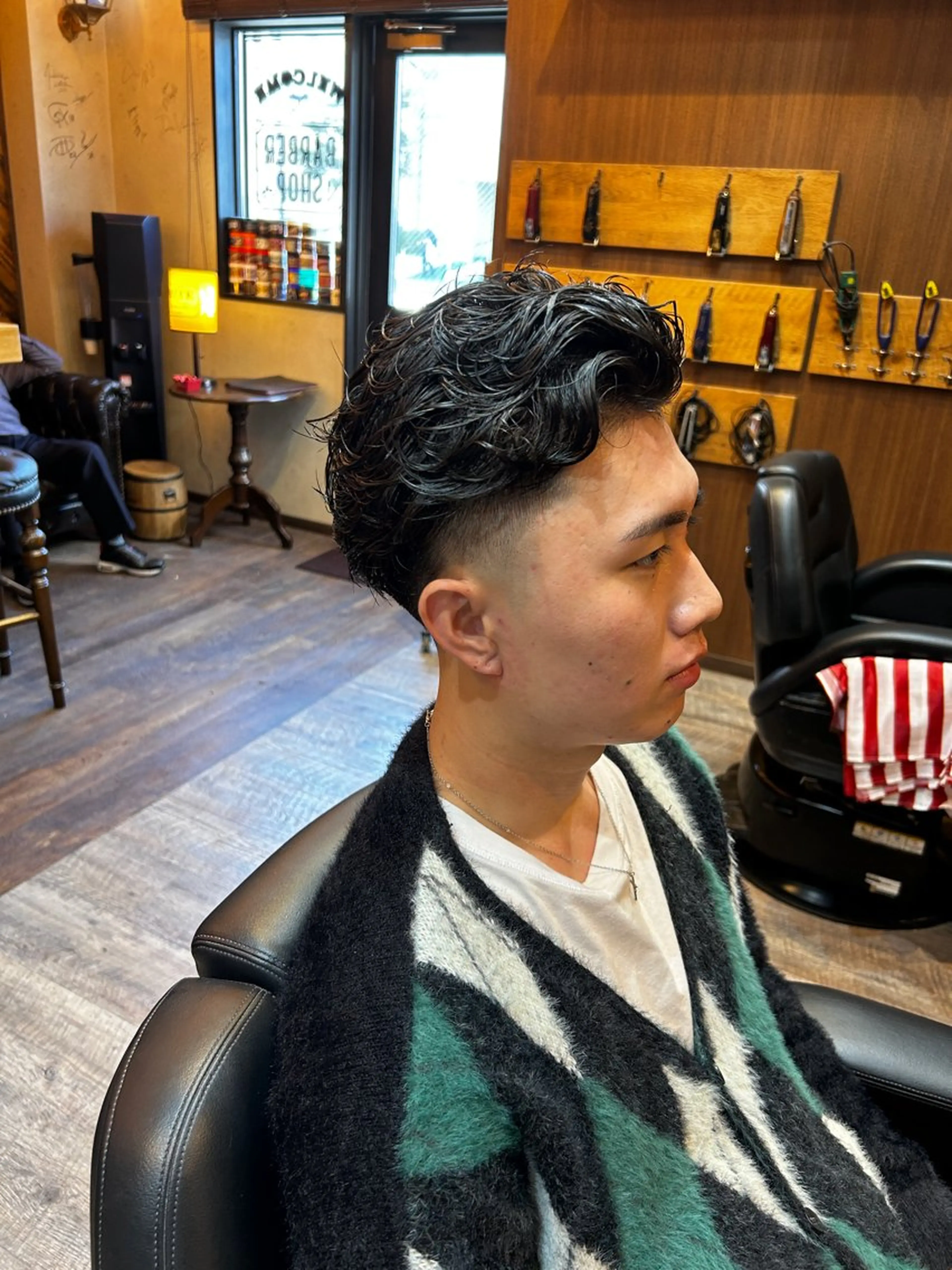 ミディアム パーマ メンズ ミディアムパーマ メンズパーマ 吉田 愛恵のヘアスタイル