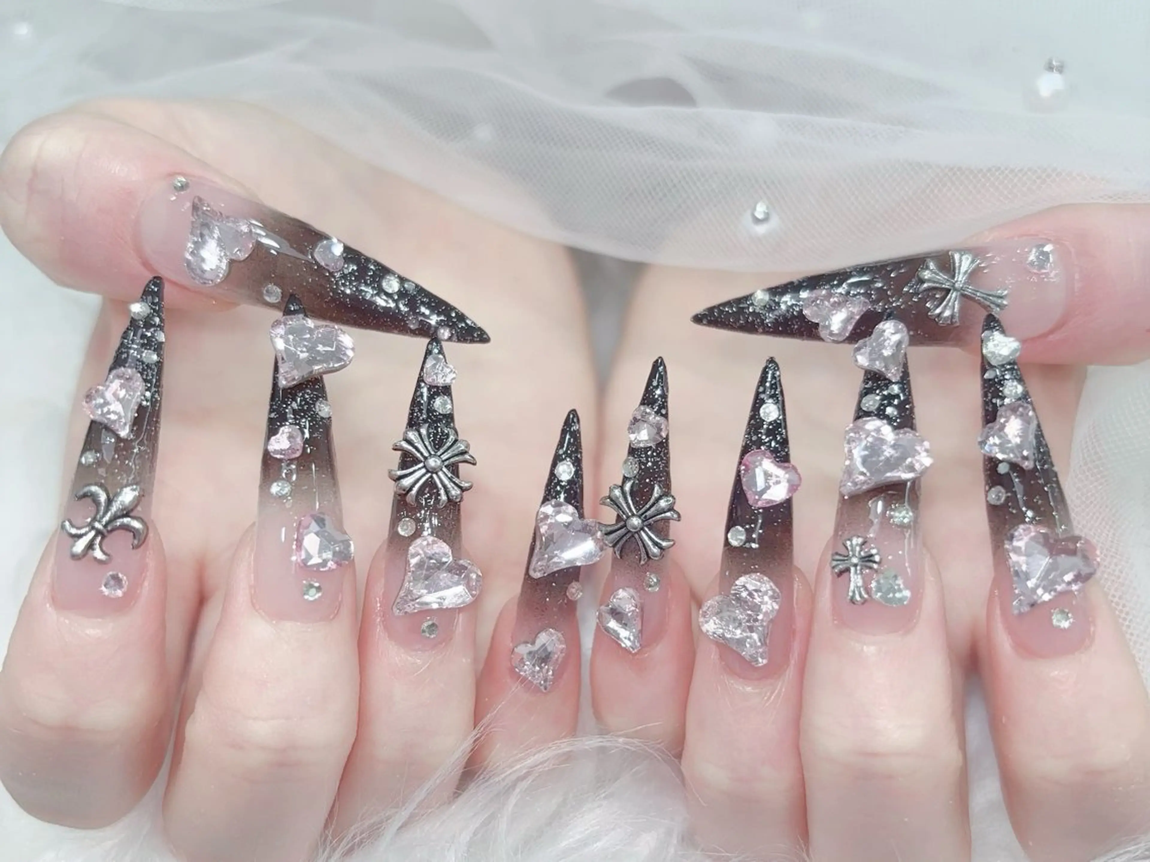 ネイル 成人式 マグネットネイル 大理石ネイル(マーブル) リボン 夏ネイル ハンドネイル MoMoA Nail ネイル長さ出し専門店のネイルデザイン