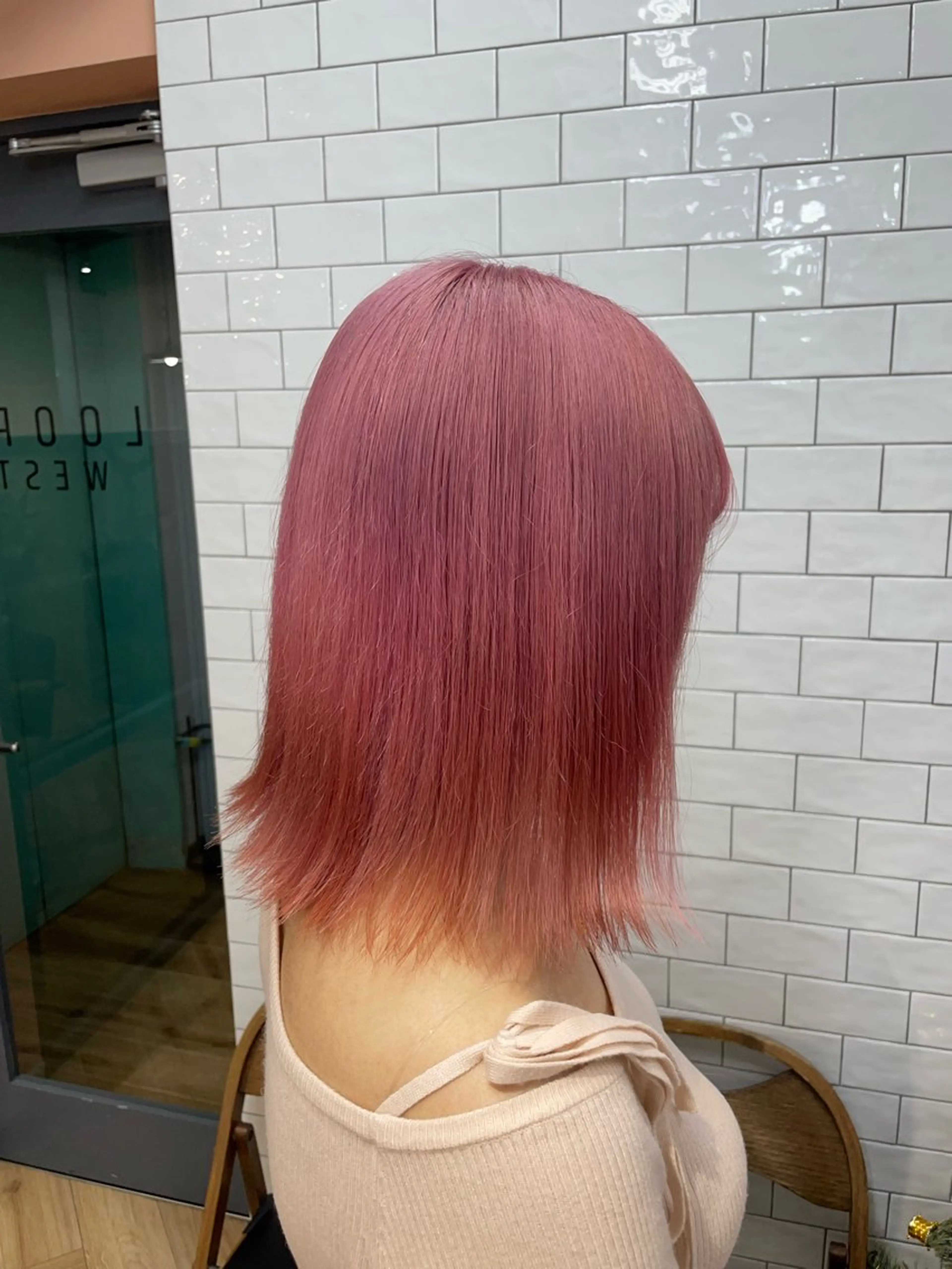 ショート カラー ダブルカラー ピンクカラー ヘアカラー 榎本 姫那乃のヘアスタイル