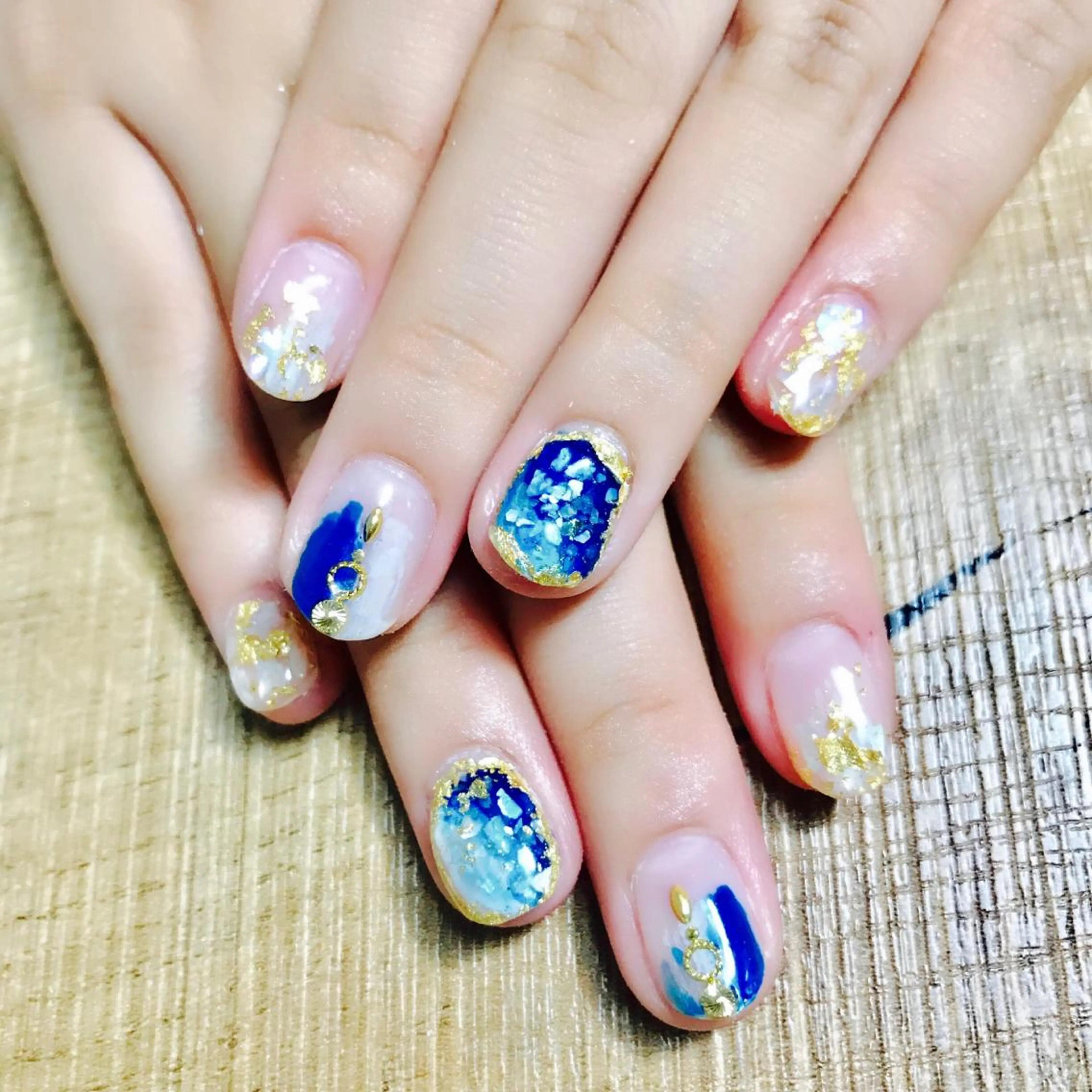 ネイル 安藤 Charlotteのネイルデザイン