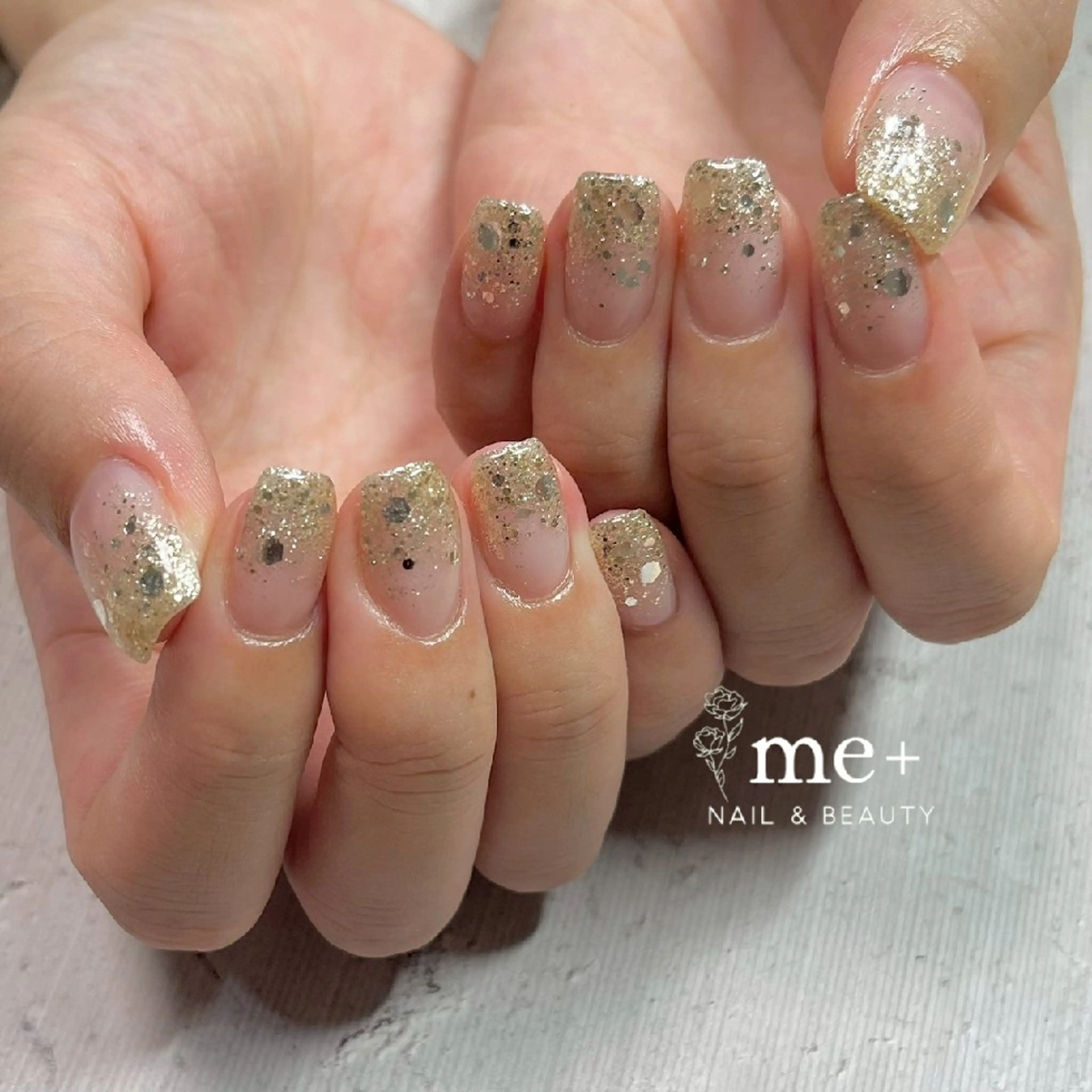 【ハンド】ラメグラデーション(オフ込)の写真