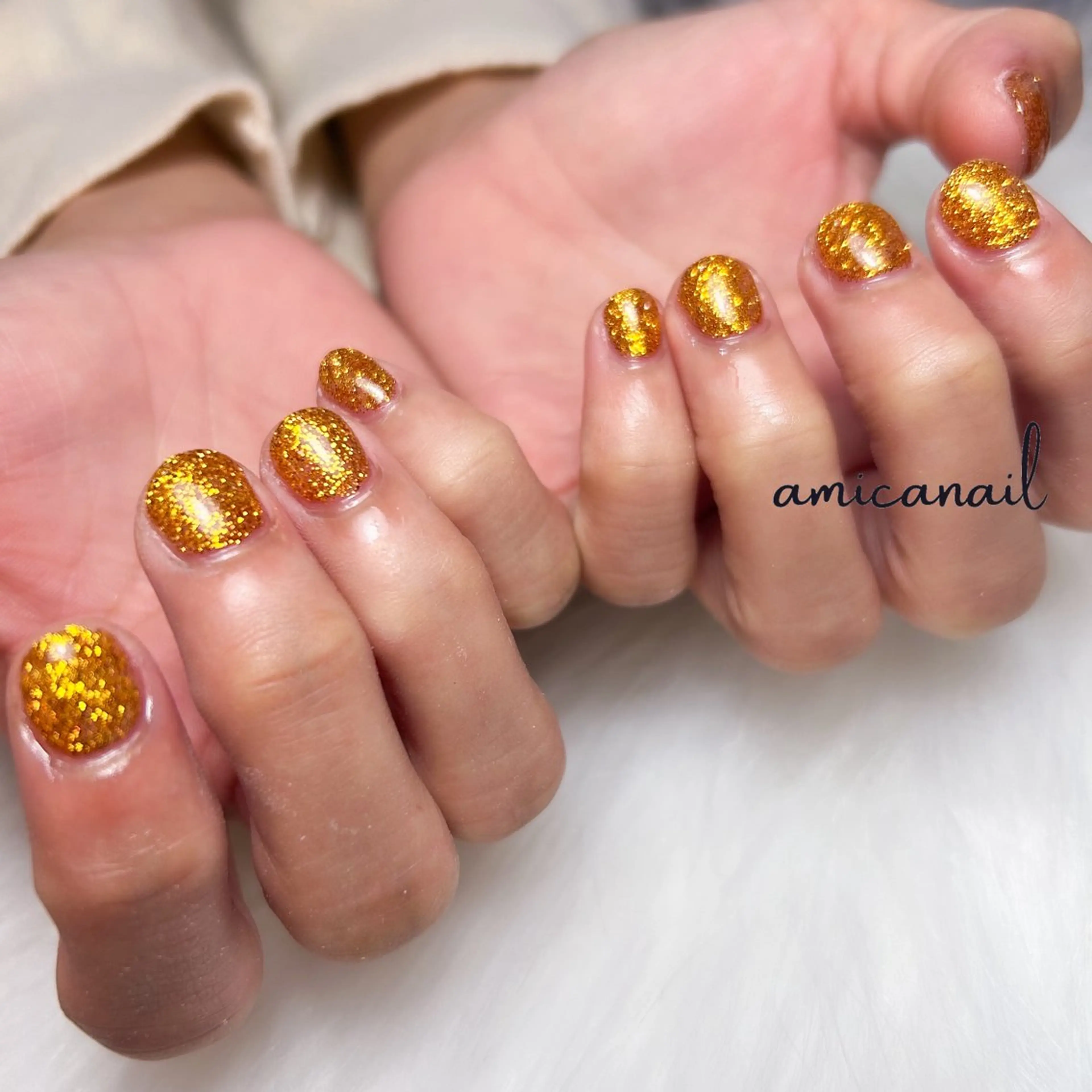 ネイル ゴールド ワンカラーネイル ハンドネイル _amica nail_のネイルデザイン