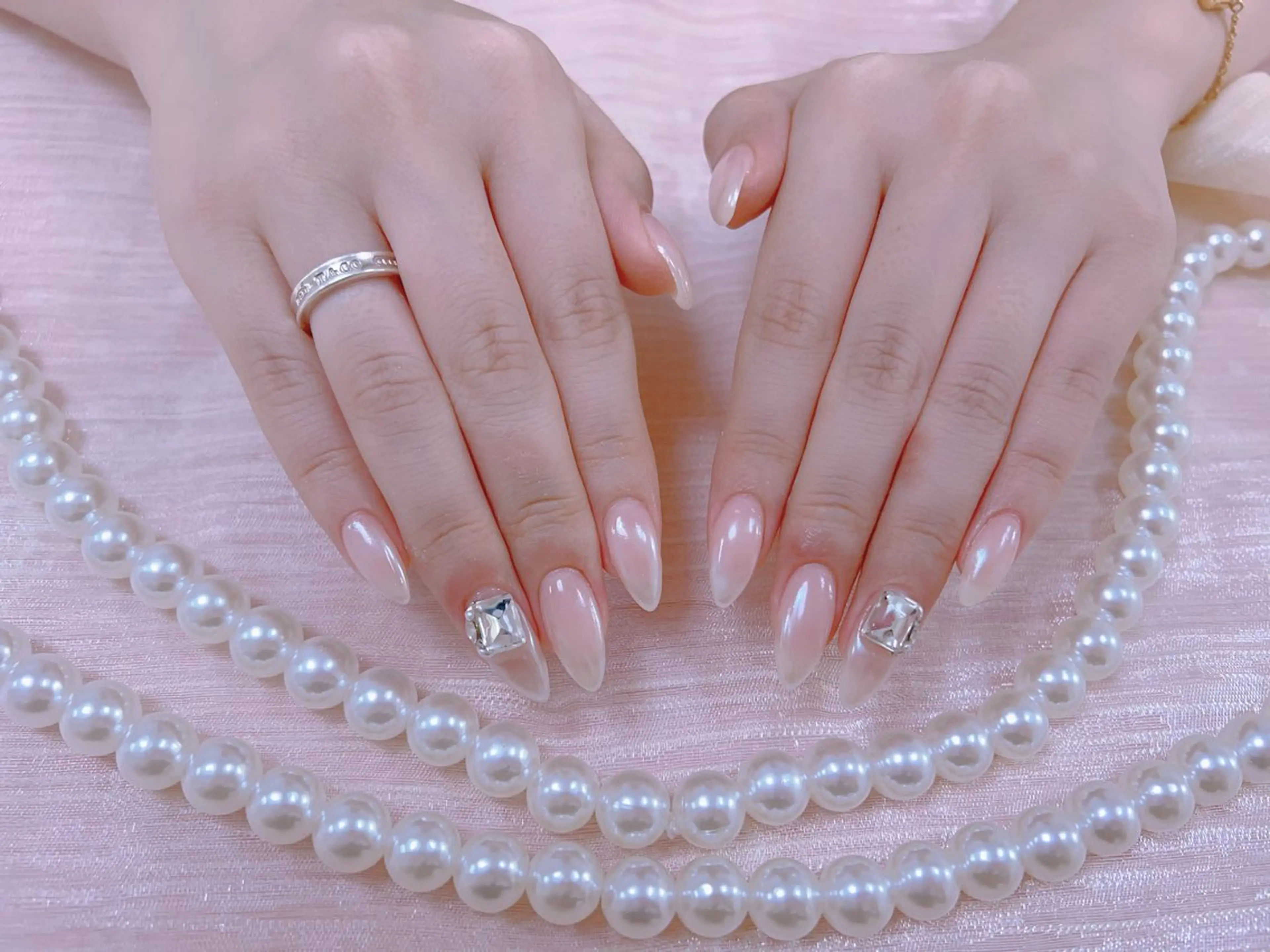 ネイル はぴねす所属・横浜 美夢のネイルデザイン