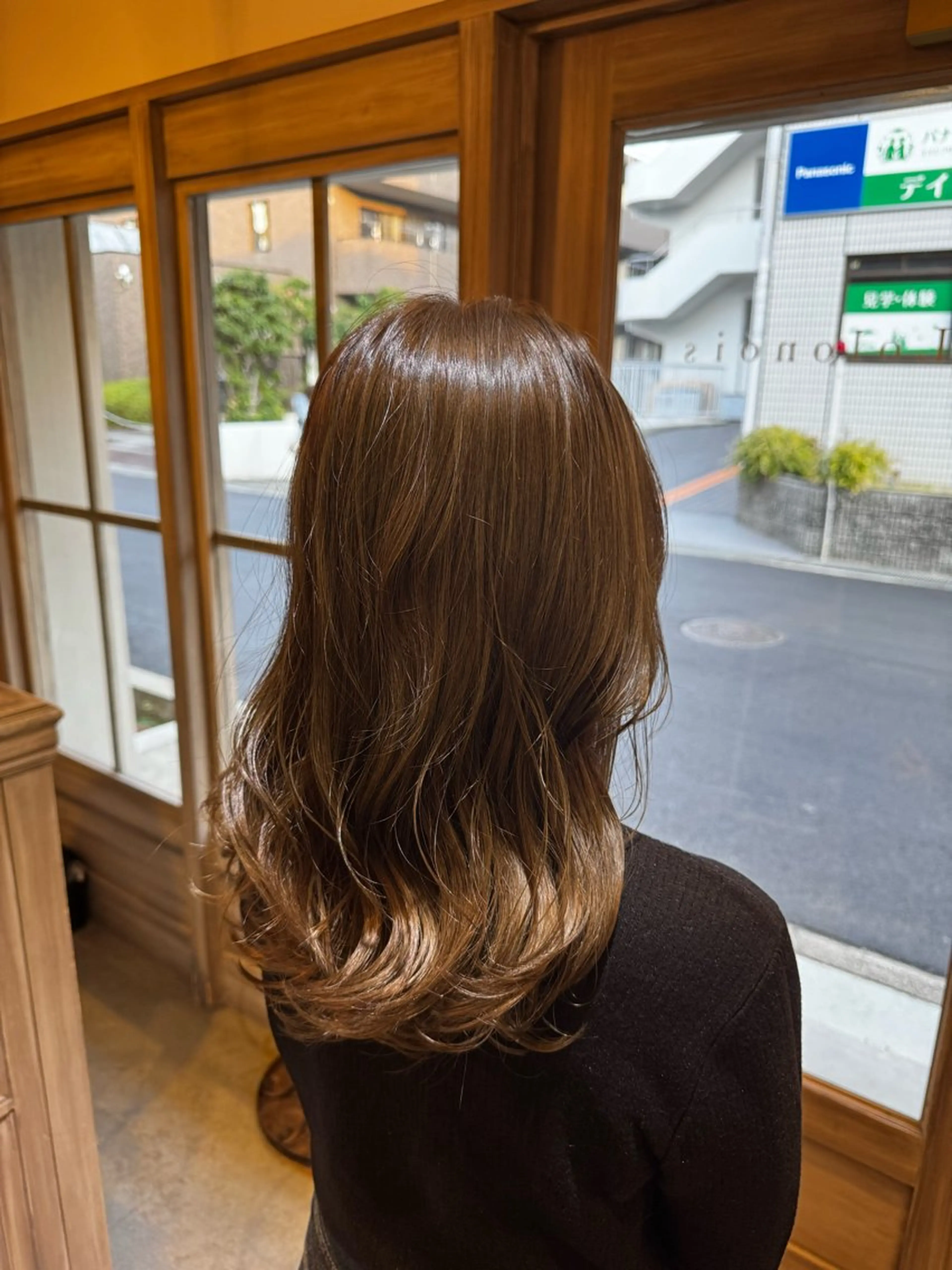 ロング 山本 望華のヘアスタイル