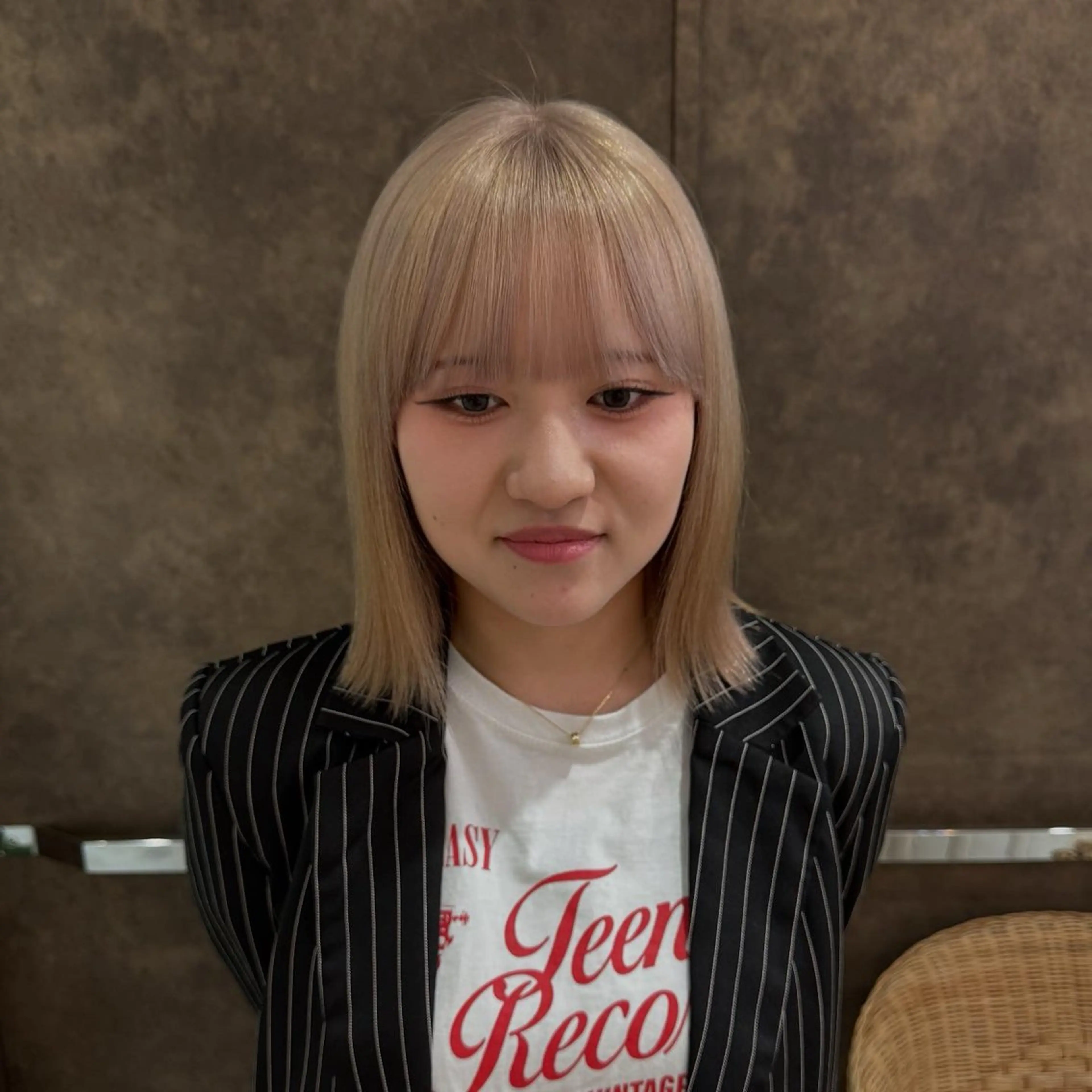 ミディアム ヘアカラー ボブ/ハイトーン🪽 堀内志茉🍀のヘアスタイル