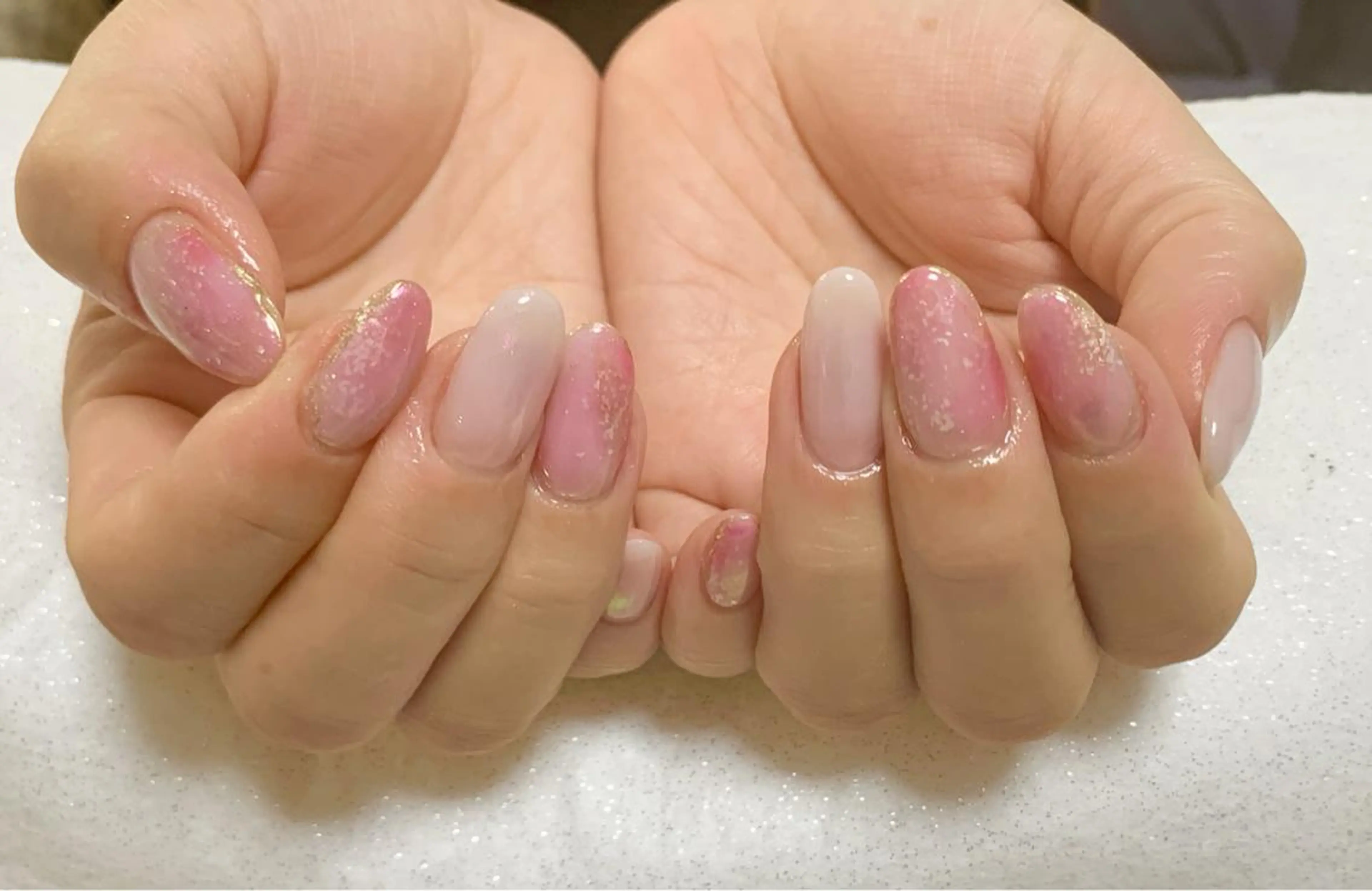 ネイル オーロラネイル ハンドネイル 手塚 里奈のネイルデザイン