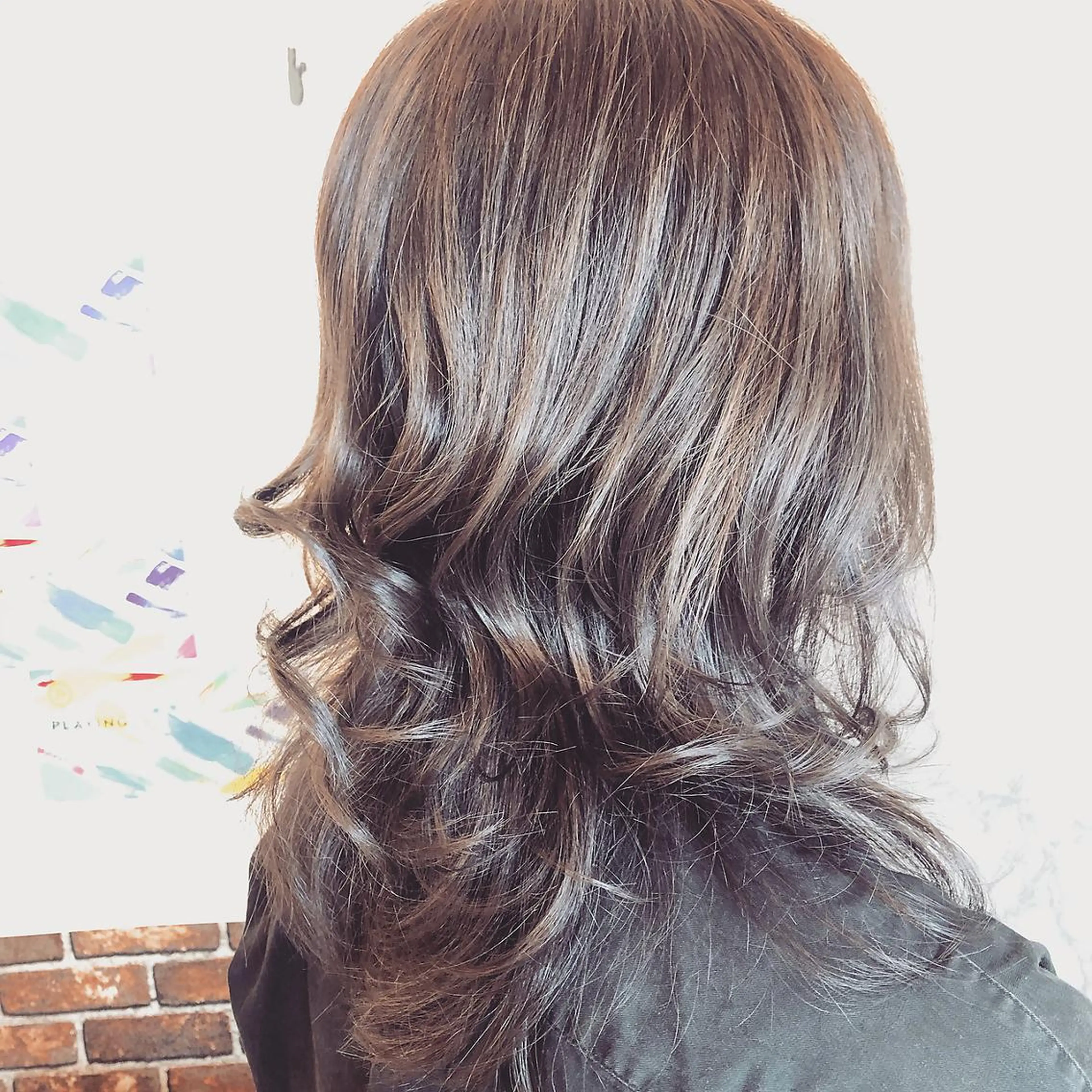 ミディアム くせ毛 カット ヘアカラー パーマ トリートメント 髪質改善美容師🐥 艶だし職人/薄野大輔のヘアスタイル