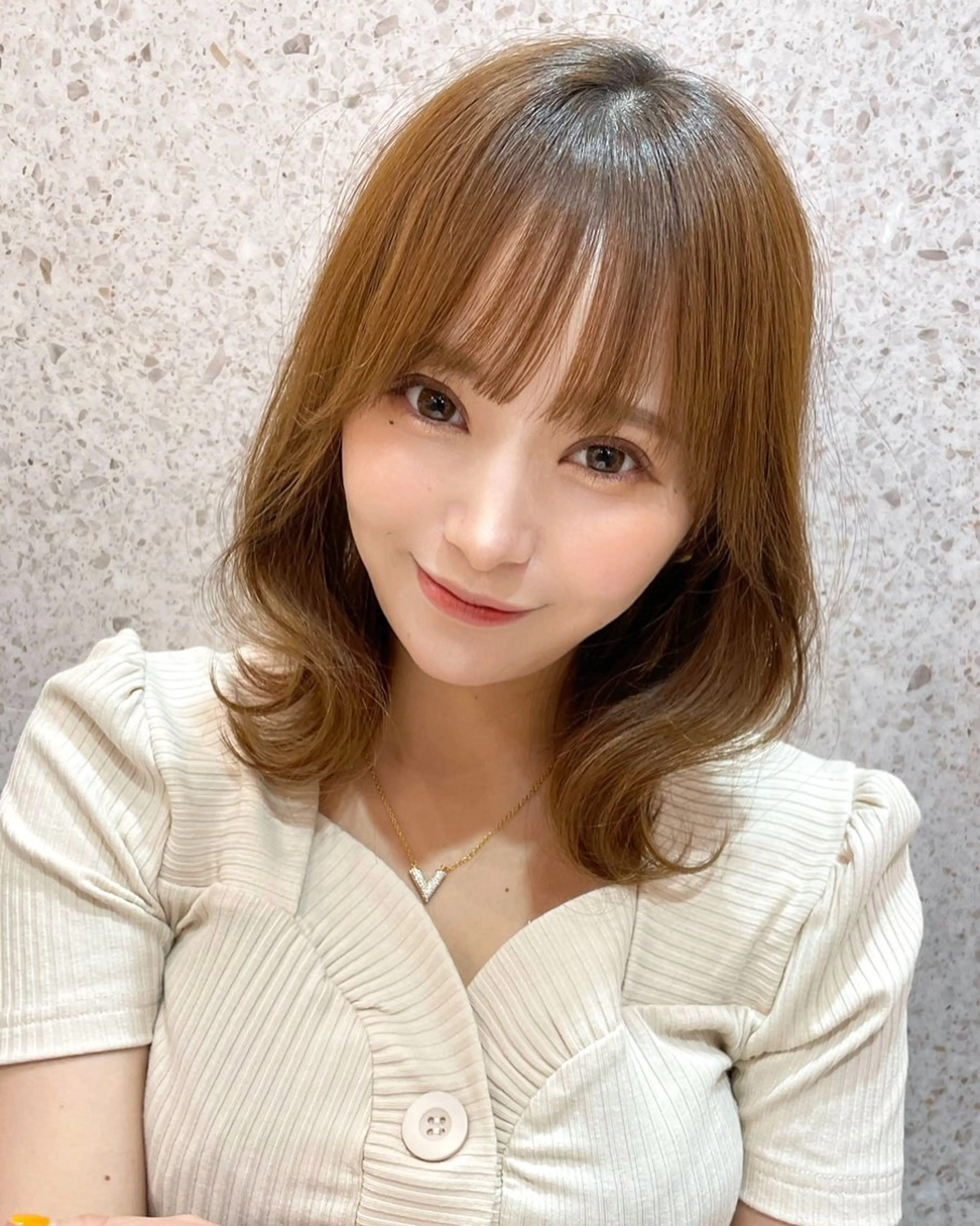 ミディアム カラー ベージュカラー ブリーチ 透明感カラー ダブルカラー グレージュ カット ヘアカラー 韓国ヘア🤍顔周り/ 髪質改善✨/林遼一郎のヘアスタイル