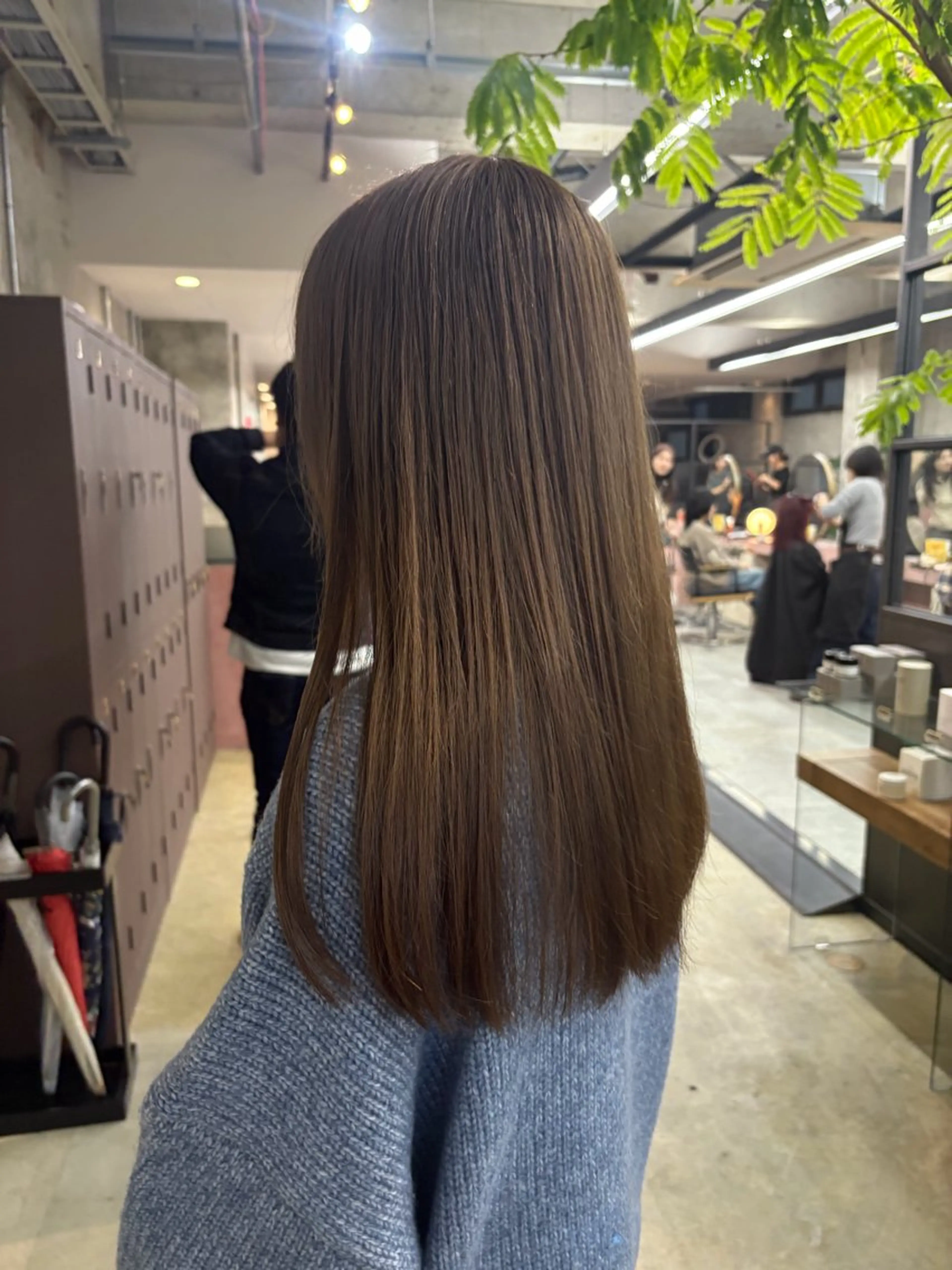 ロング カット ヘアカラー 鈴木瑛里／ブロンド ベージュ／男女のヘアスタイル