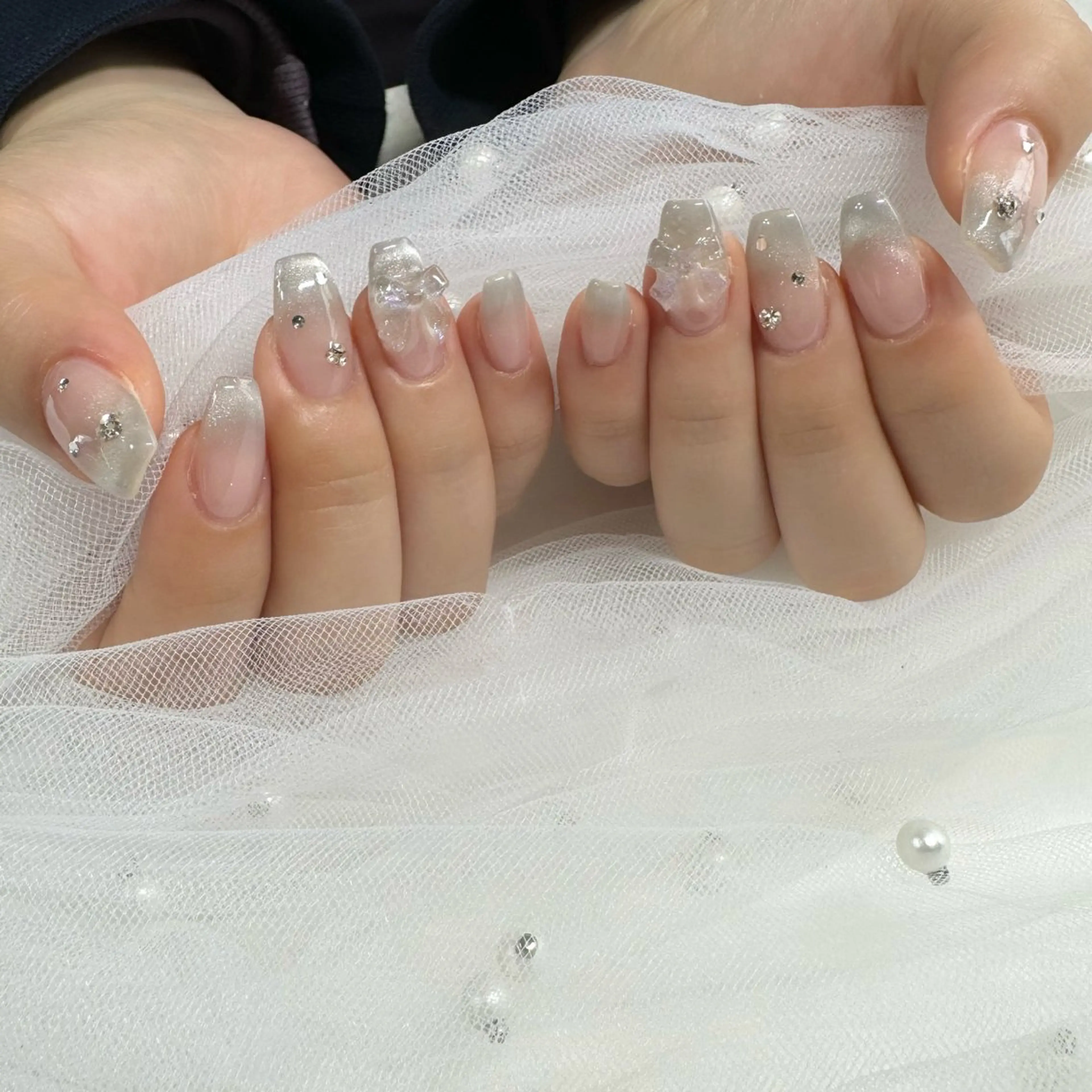 ネイル リボン 東 千夏のネイルデザイン