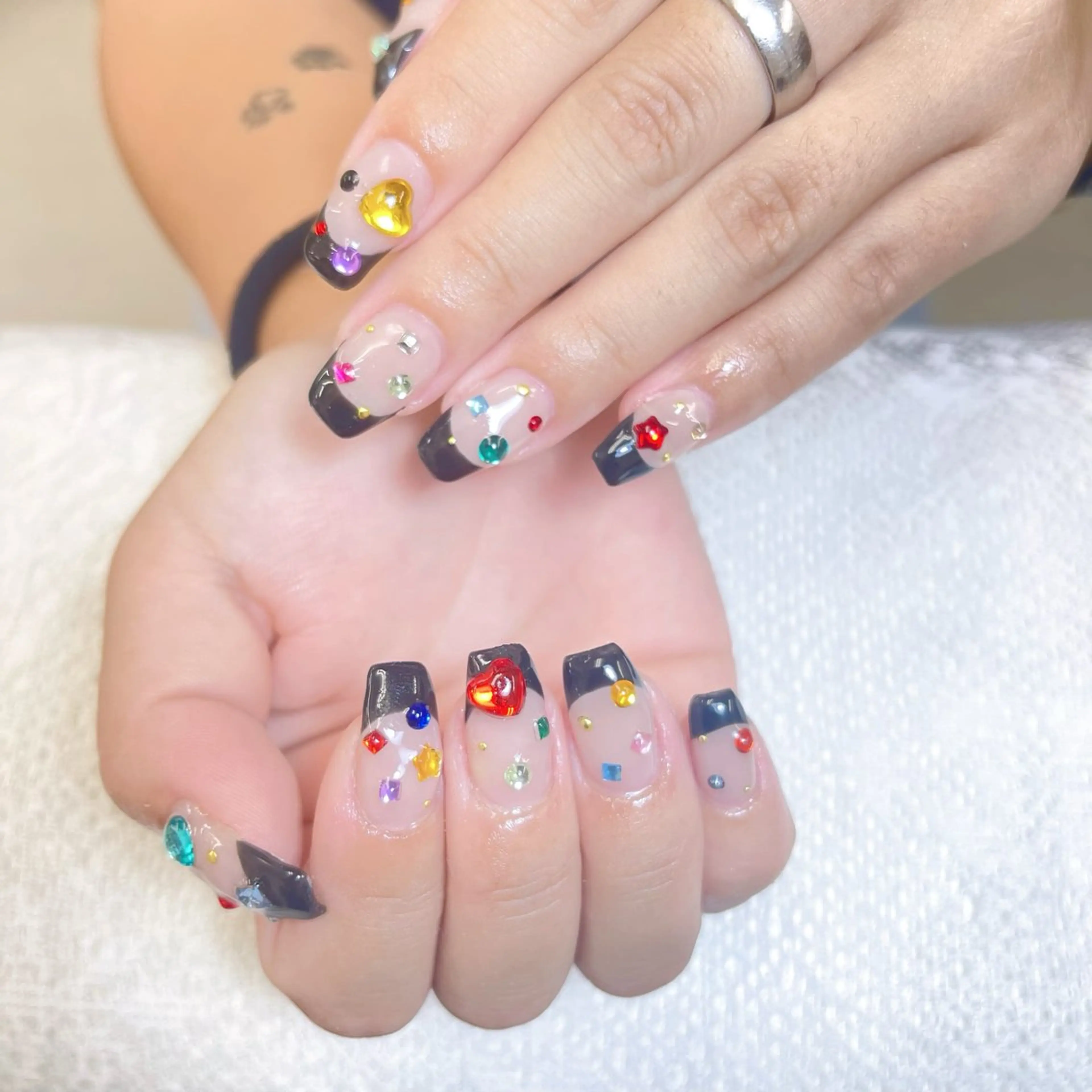 ネイル アートネイル グラデーション キラキラネイル ニュアンスネイル オフィスネイル ZUZU AMEE NAILのネイルデザイン
