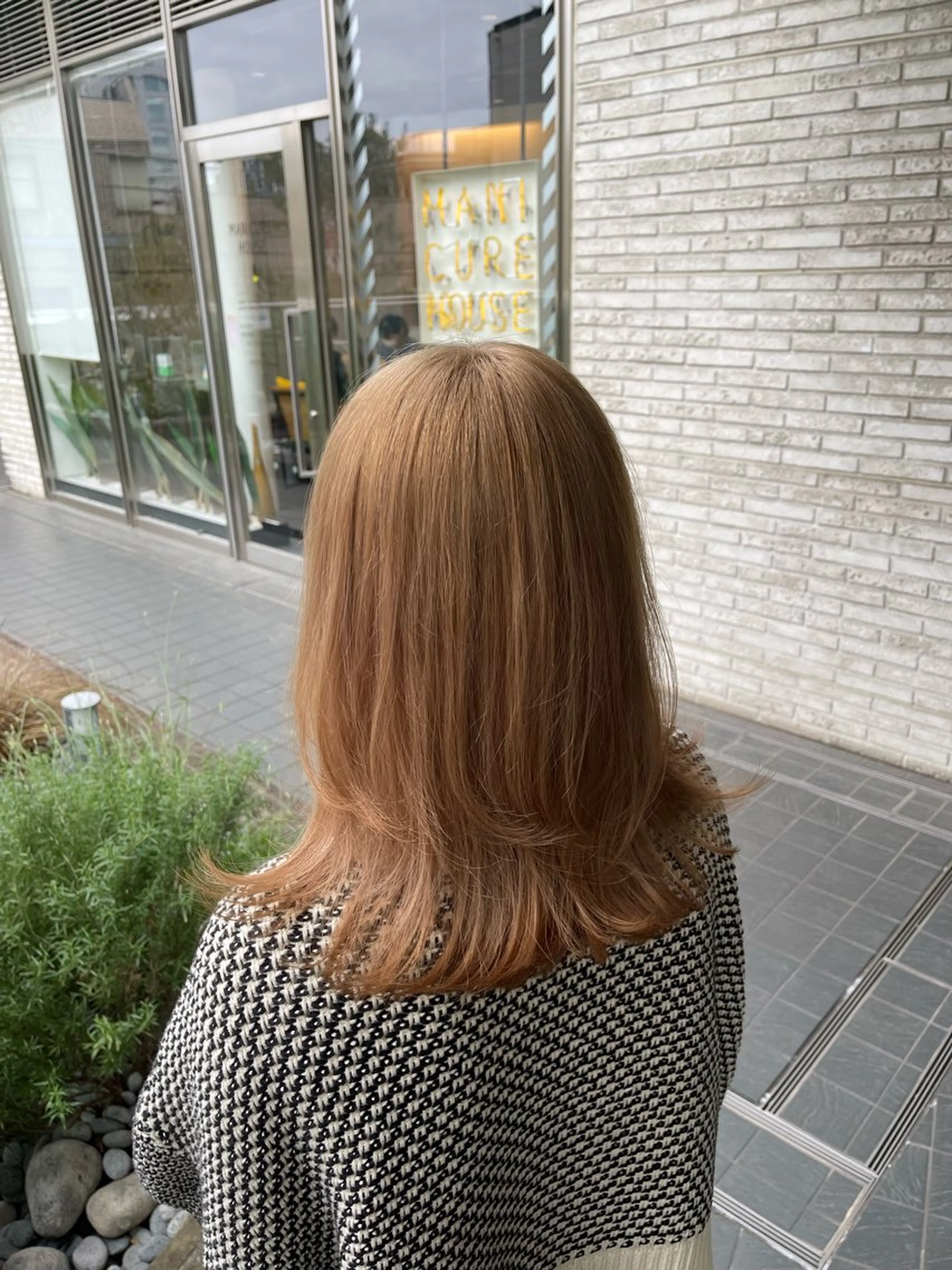 セミロング 🍎ハイトーンカラー /MANA🍎のヘアスタイル