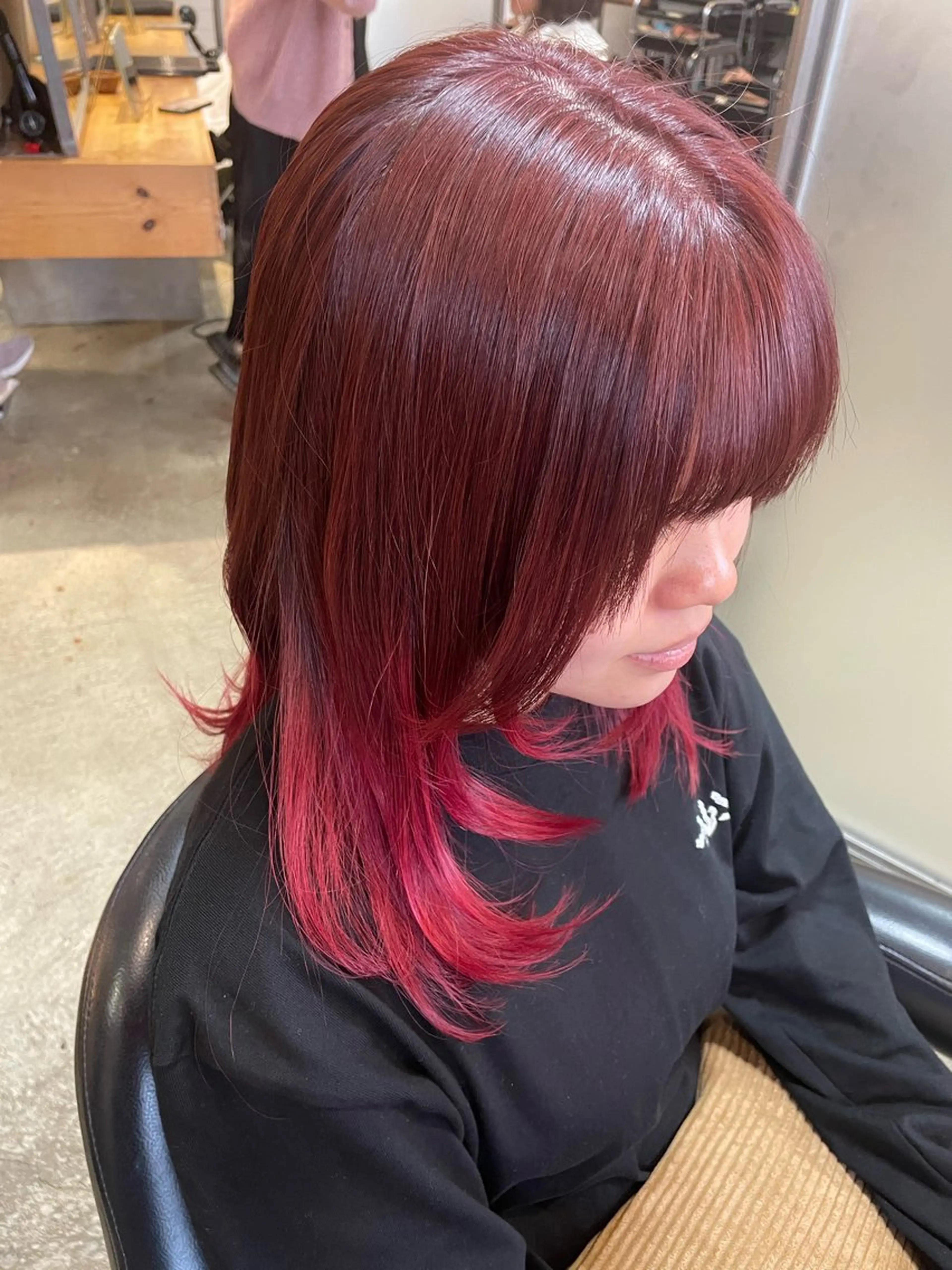 ロング カラー ヘアアレンジ ハイトーンカラー🤍 山下 優華のヘアスタイル