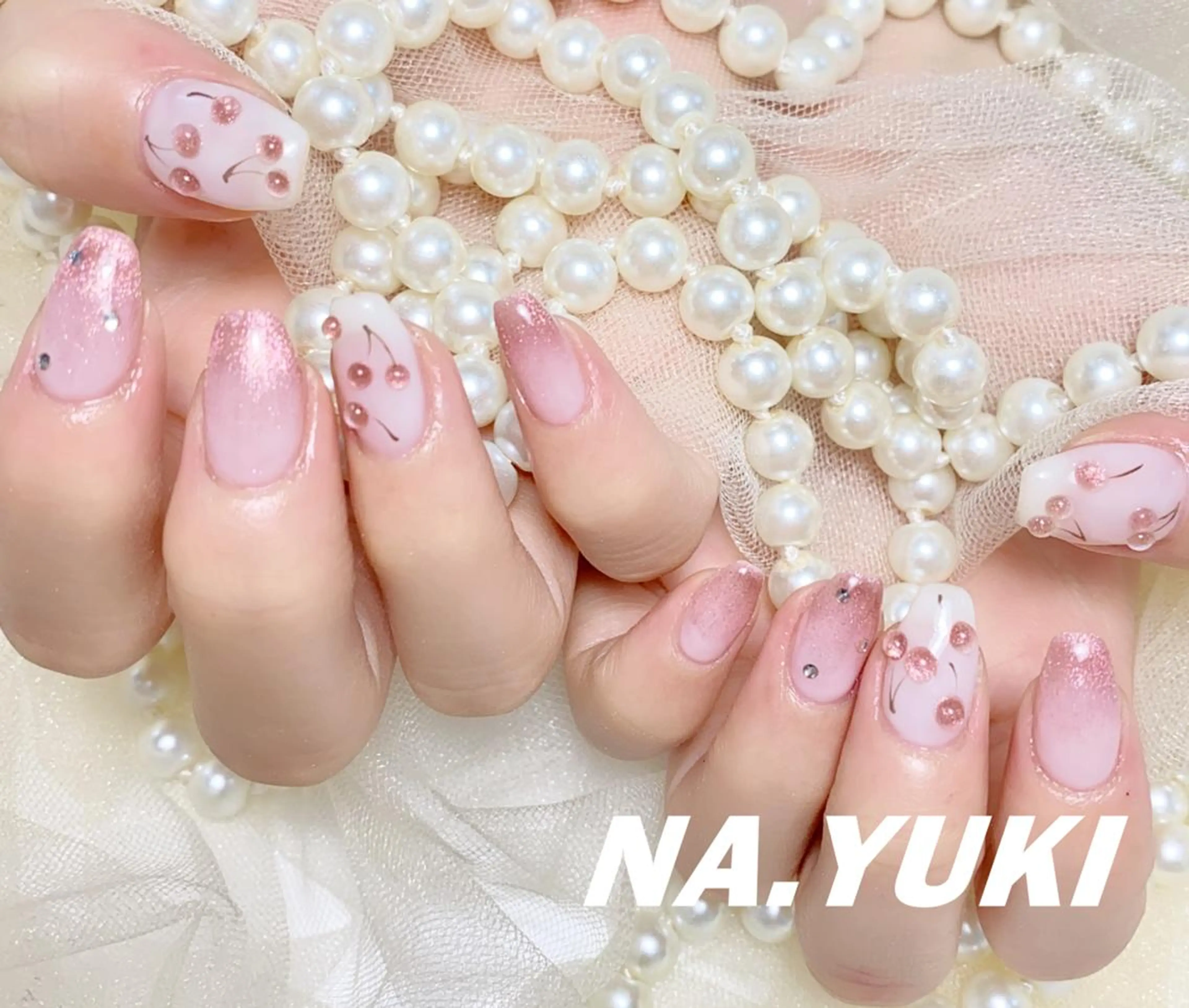 ネイル ハンドネイル ハンドケア 🌷 Mooning 🌷のネイルデザイン