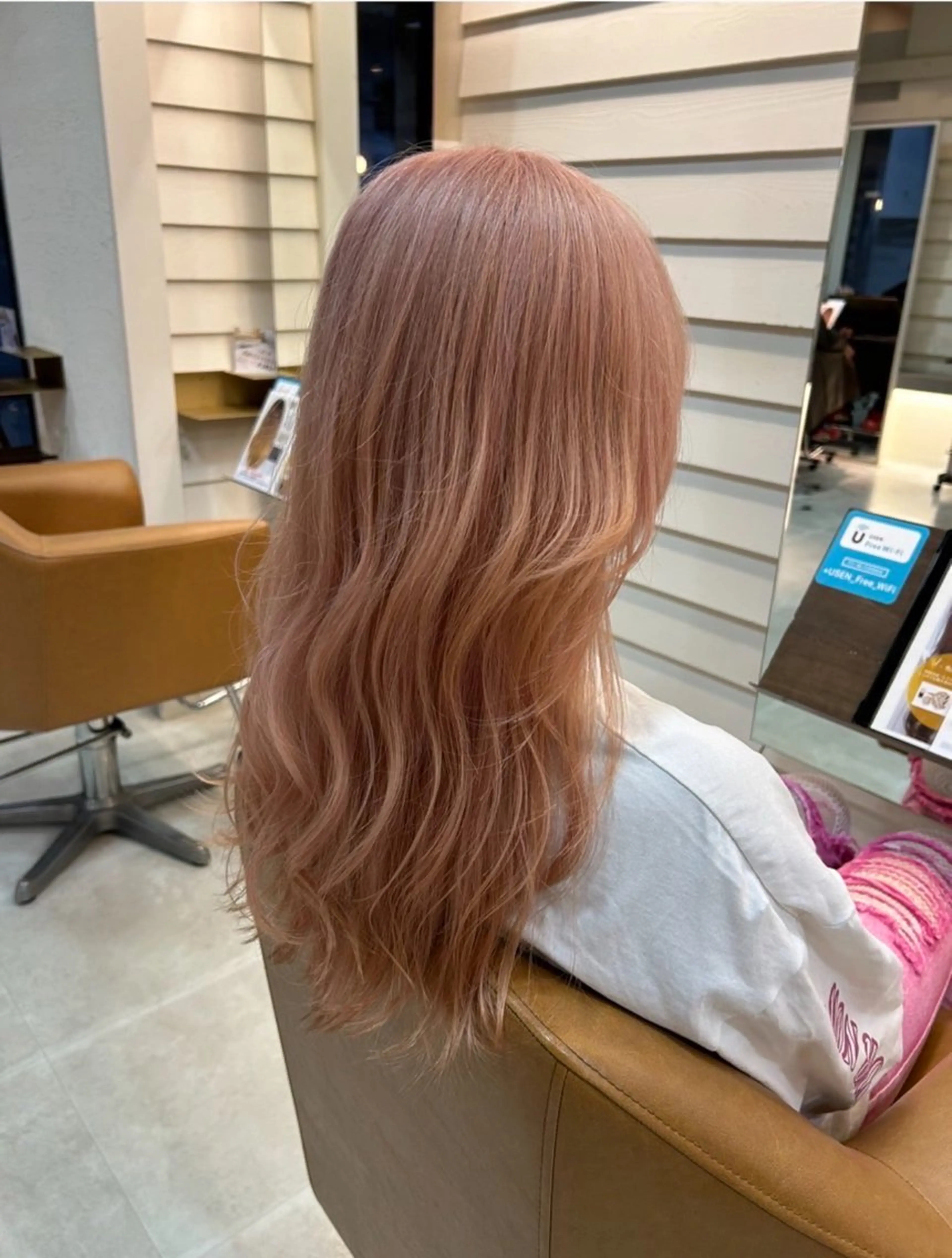 ミディアム 松本 瑚心のヘアスタイル