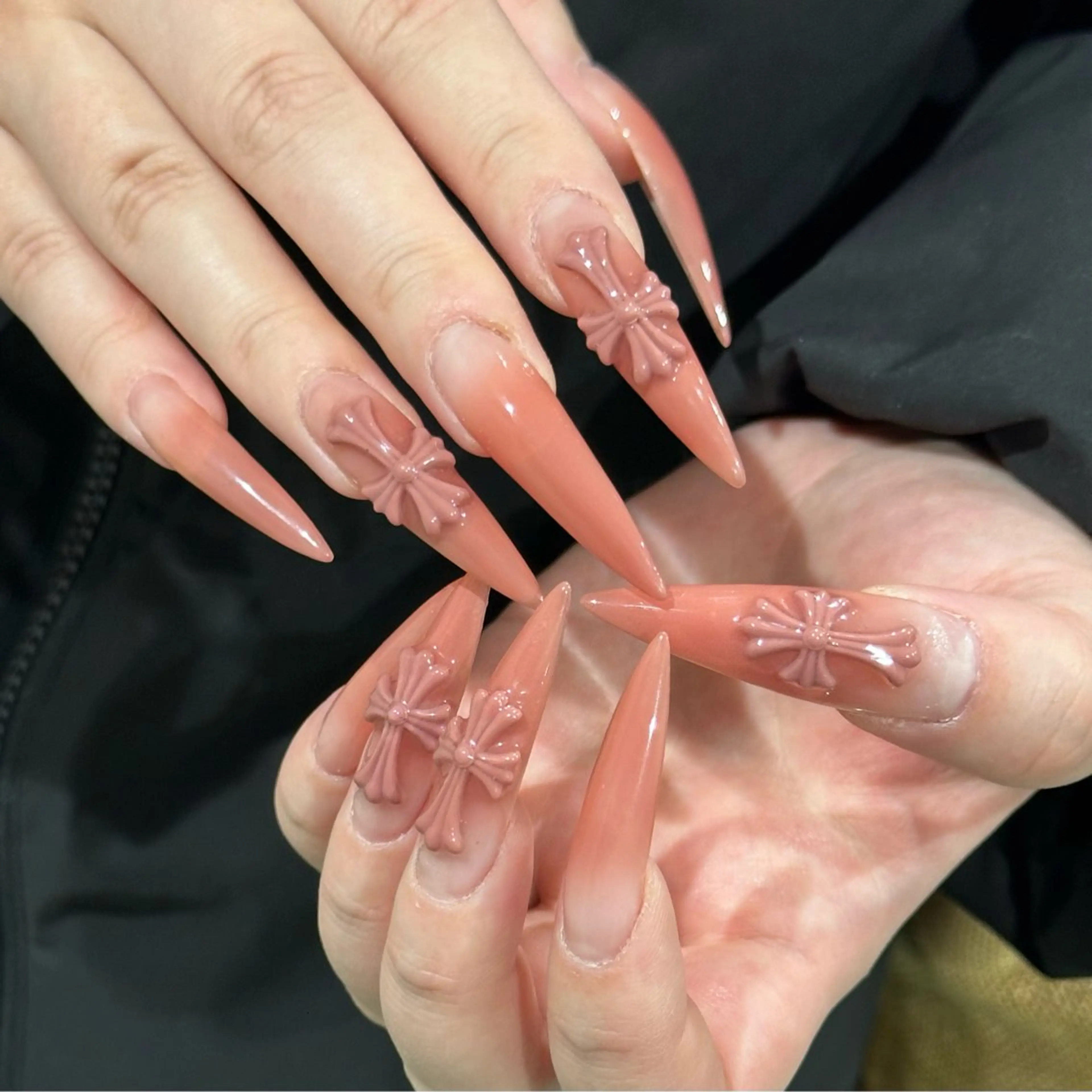 ネイル ハンドネイル Nailist Amiのネイルデザイン