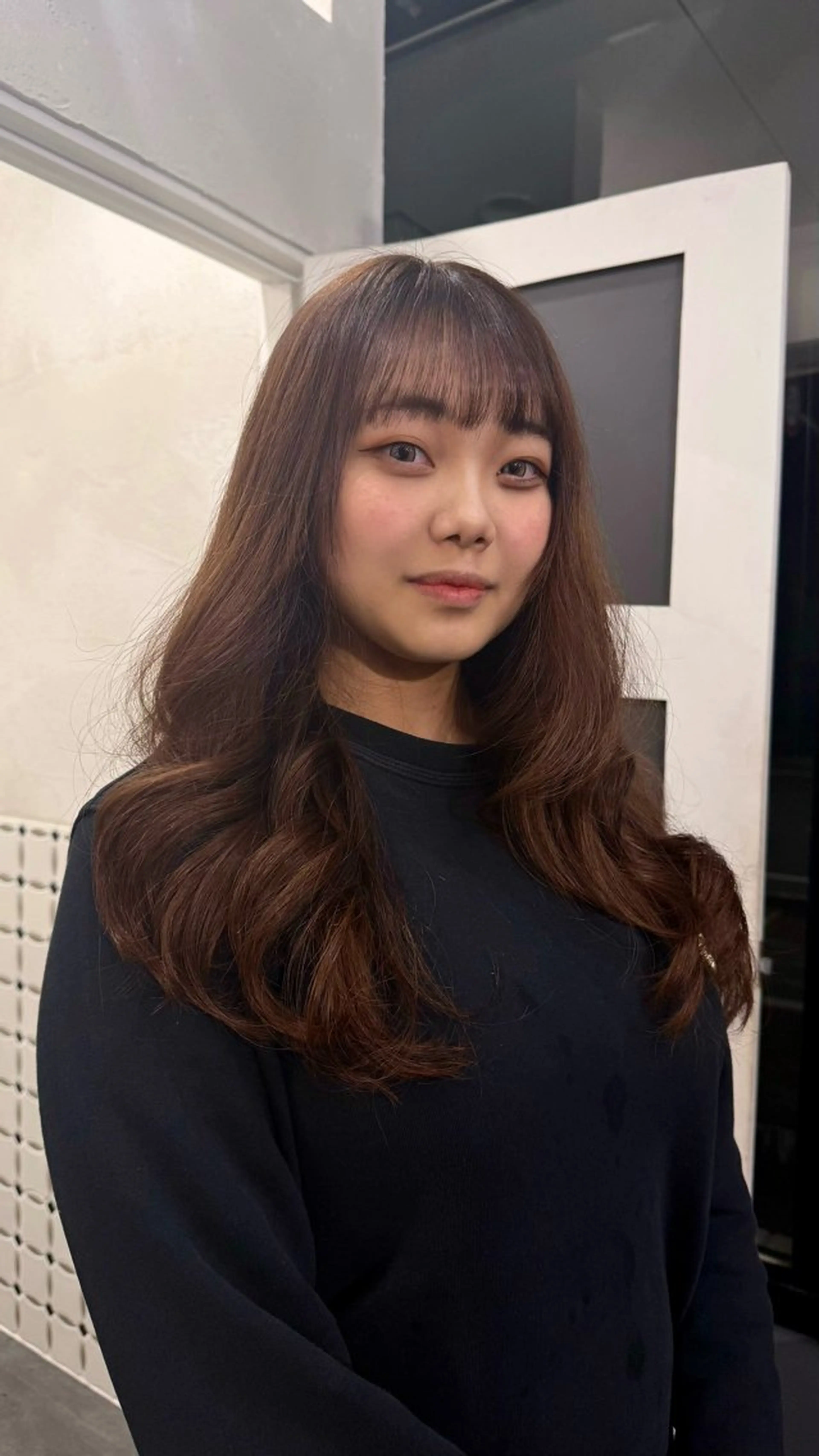 ロング カラー ヘアカラー トリートメント NARVIS marinのヘアスタイル