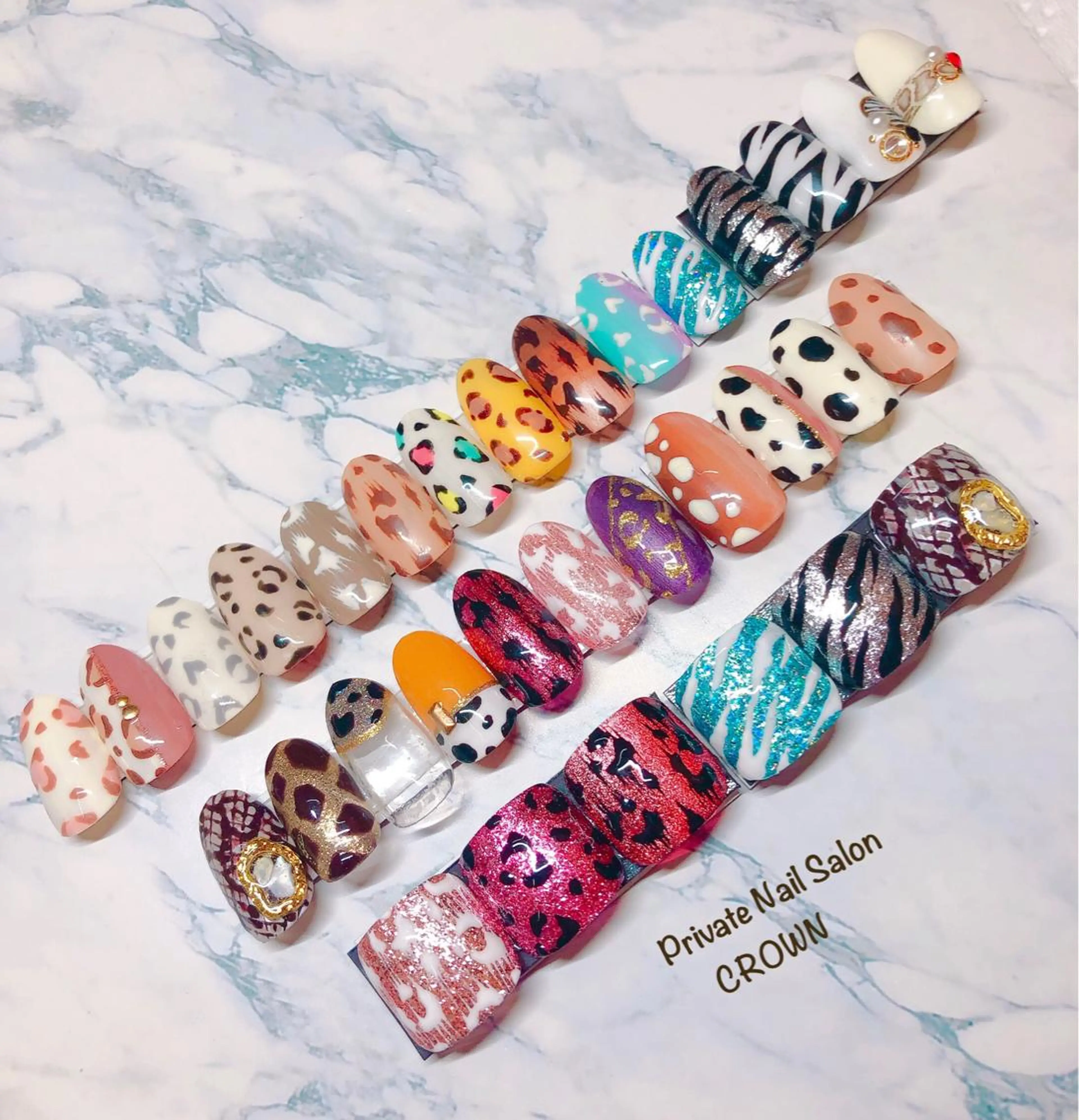 ネイル CROWN プライベートサロンのネイルデザイン