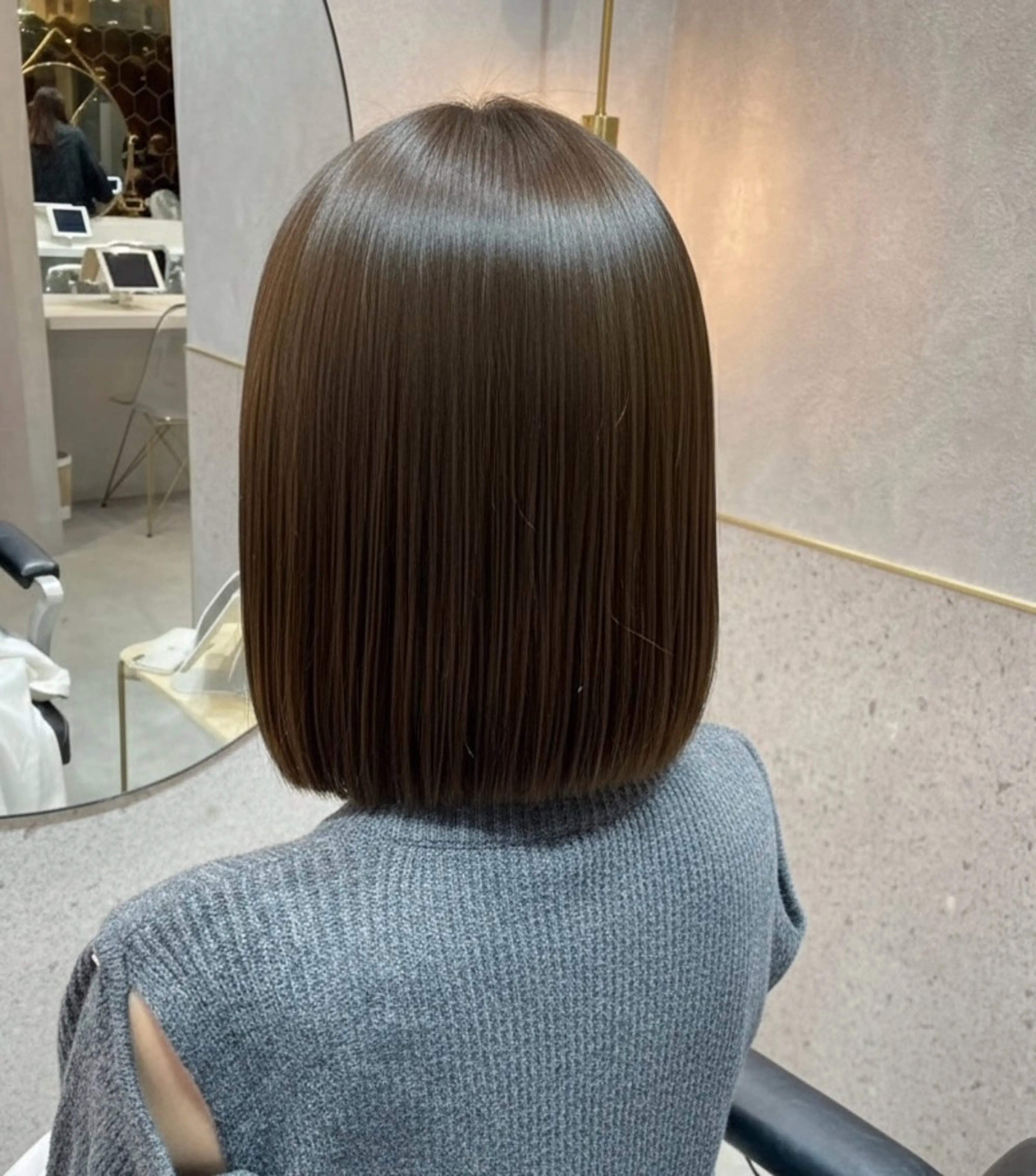 ミディアム 切りっぱなしボブ ボブ カット ヘアカラー トリートメント ヘアセット 新宿/韓国レイヤー/ 顔周りカット松本美晴のヘアスタイル