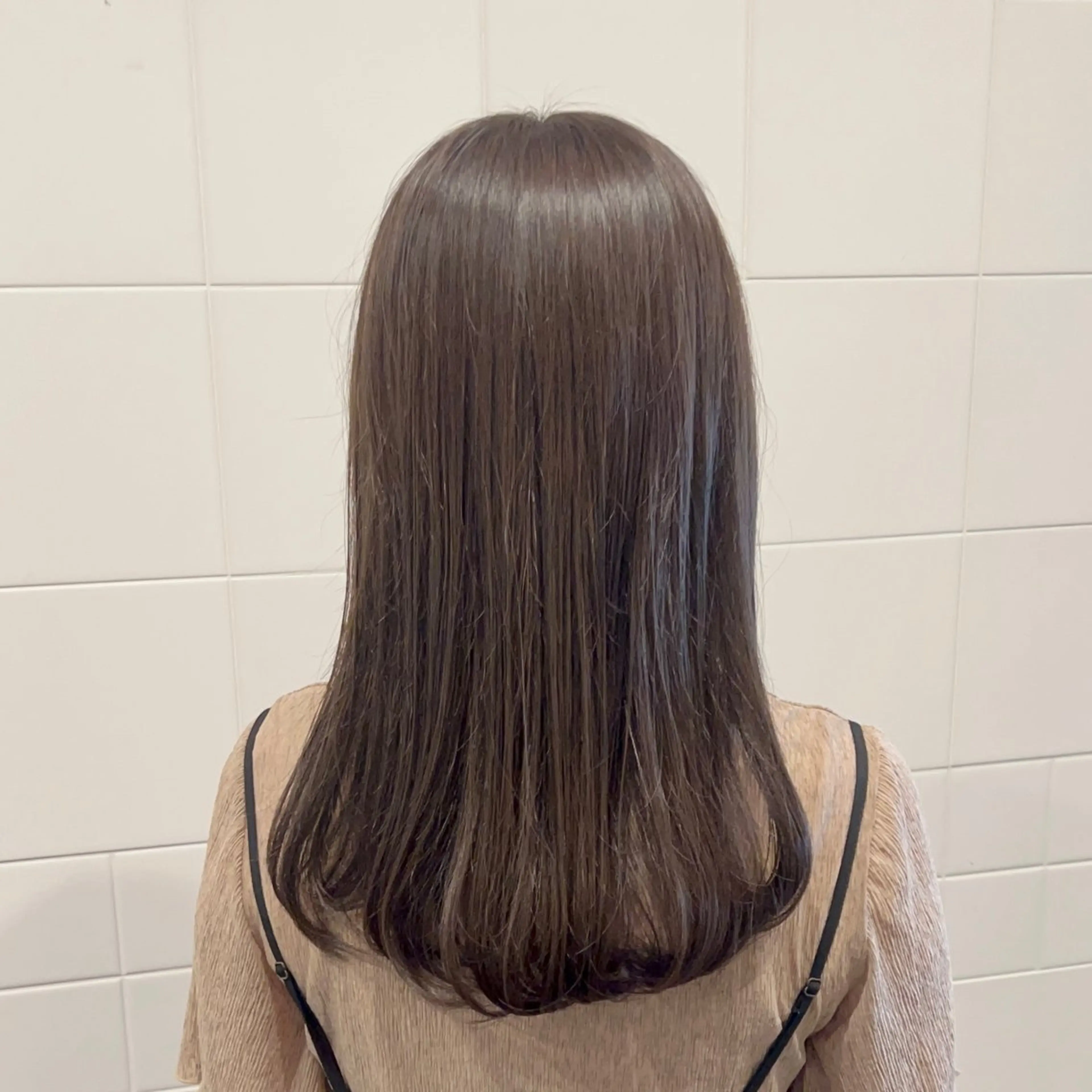 ミディアム カラー ヘアアレンジ ベージュカラー オリーブベージュ honen RUKAのヘアスタイル