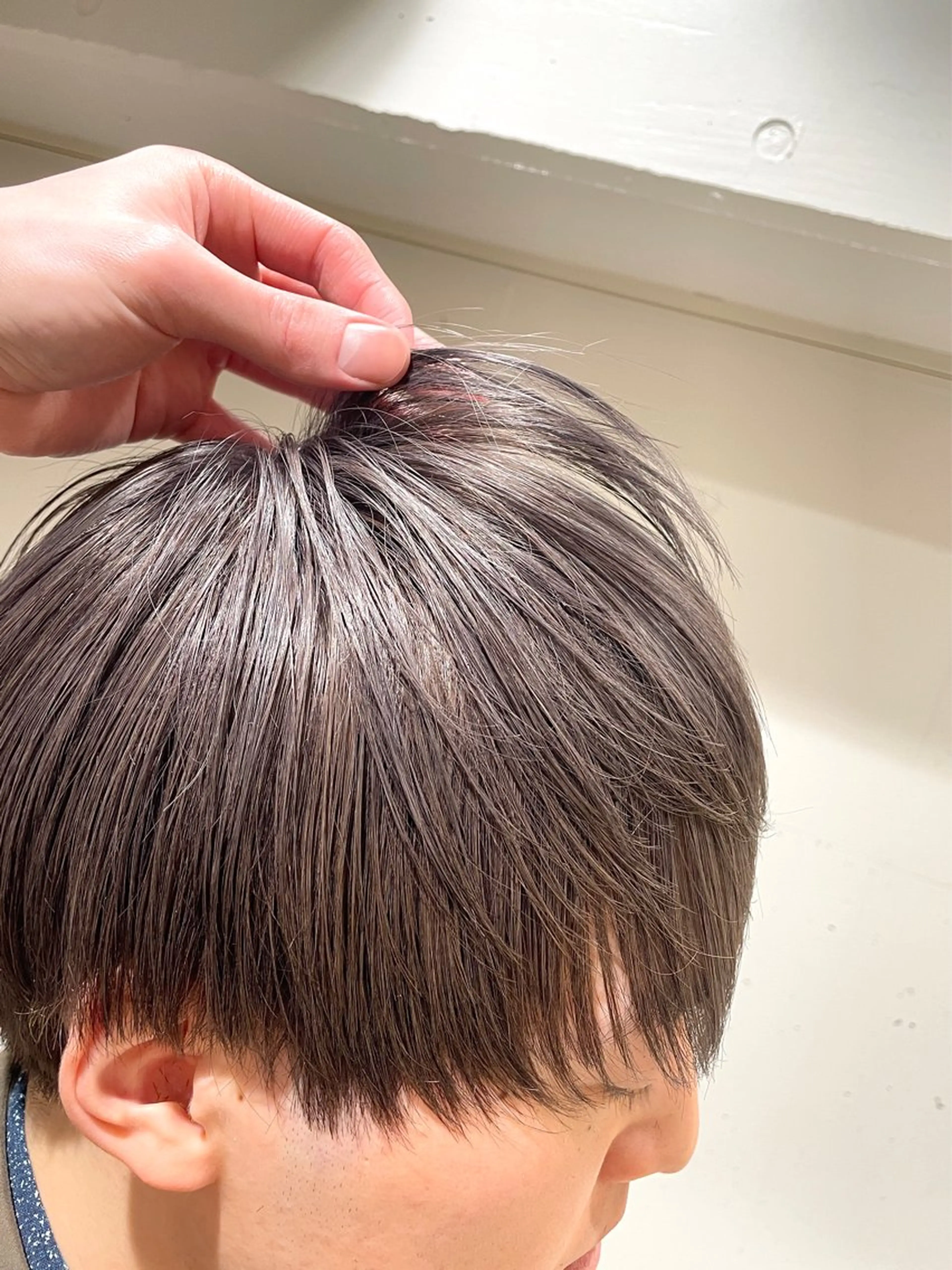 ショート カラー メンズ メンズブリーチ メンズハイトーン ブリーチ ケアブリーチ グレージュ カット ヘアカラー トリートメント STUDIO 4H所属・小山功陽 /メンズスタイルのヘアスタイル