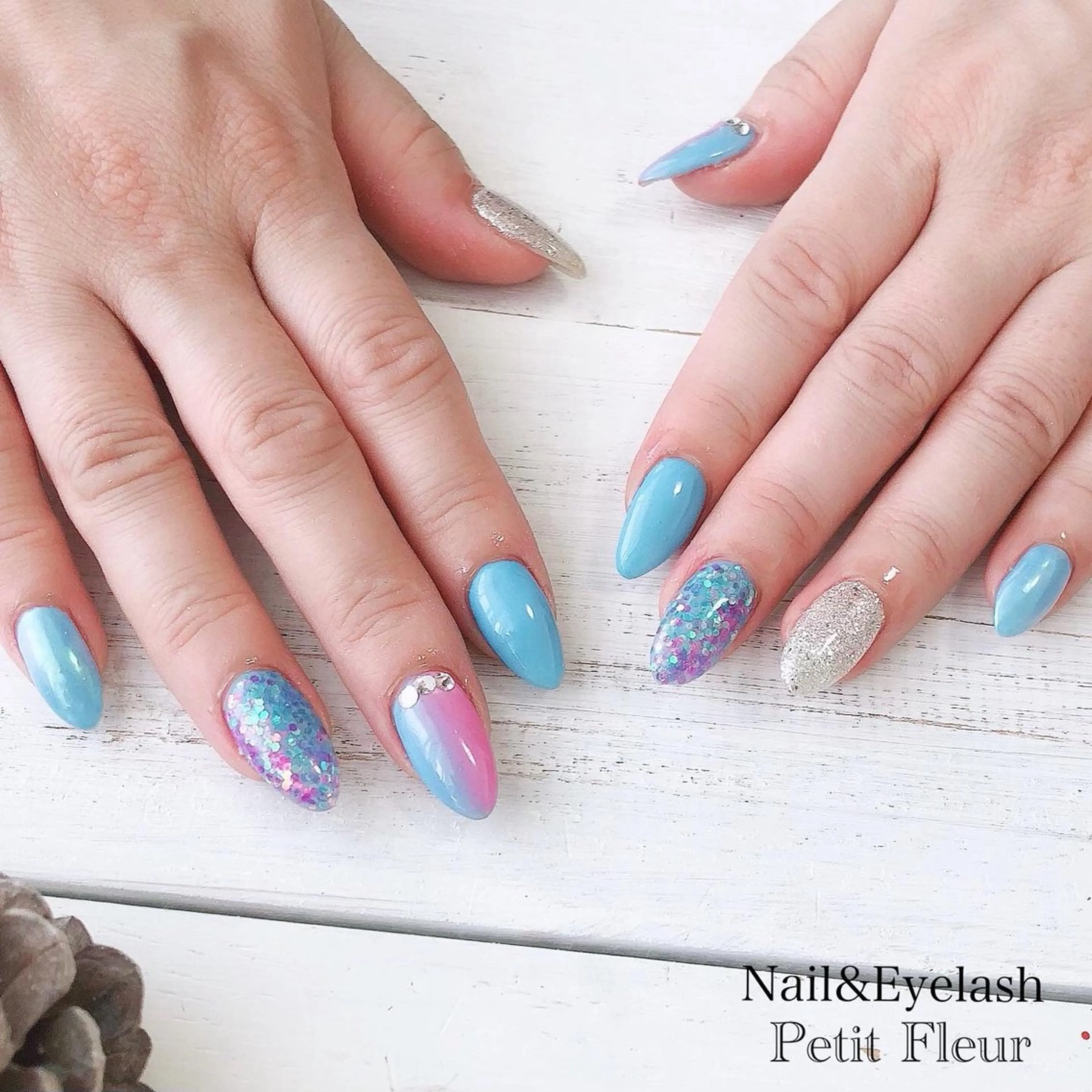 ネイル Petit Fleur所属・青柳 亜梨奈のマツエク・マツパデザイン