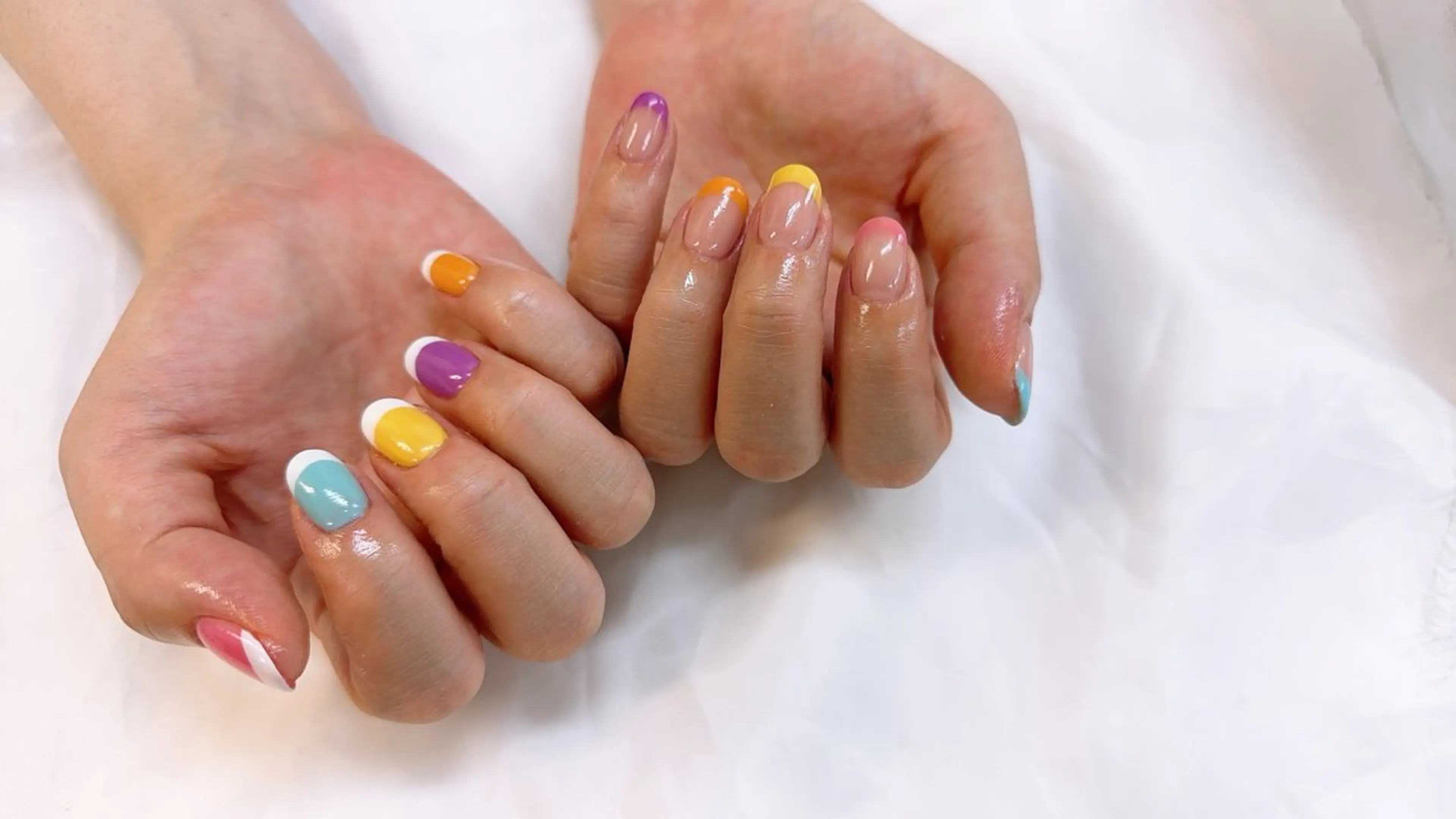 ネイル ハンドネイル カラーズビューティサロン所属・石井 桃子のネイルデザイン