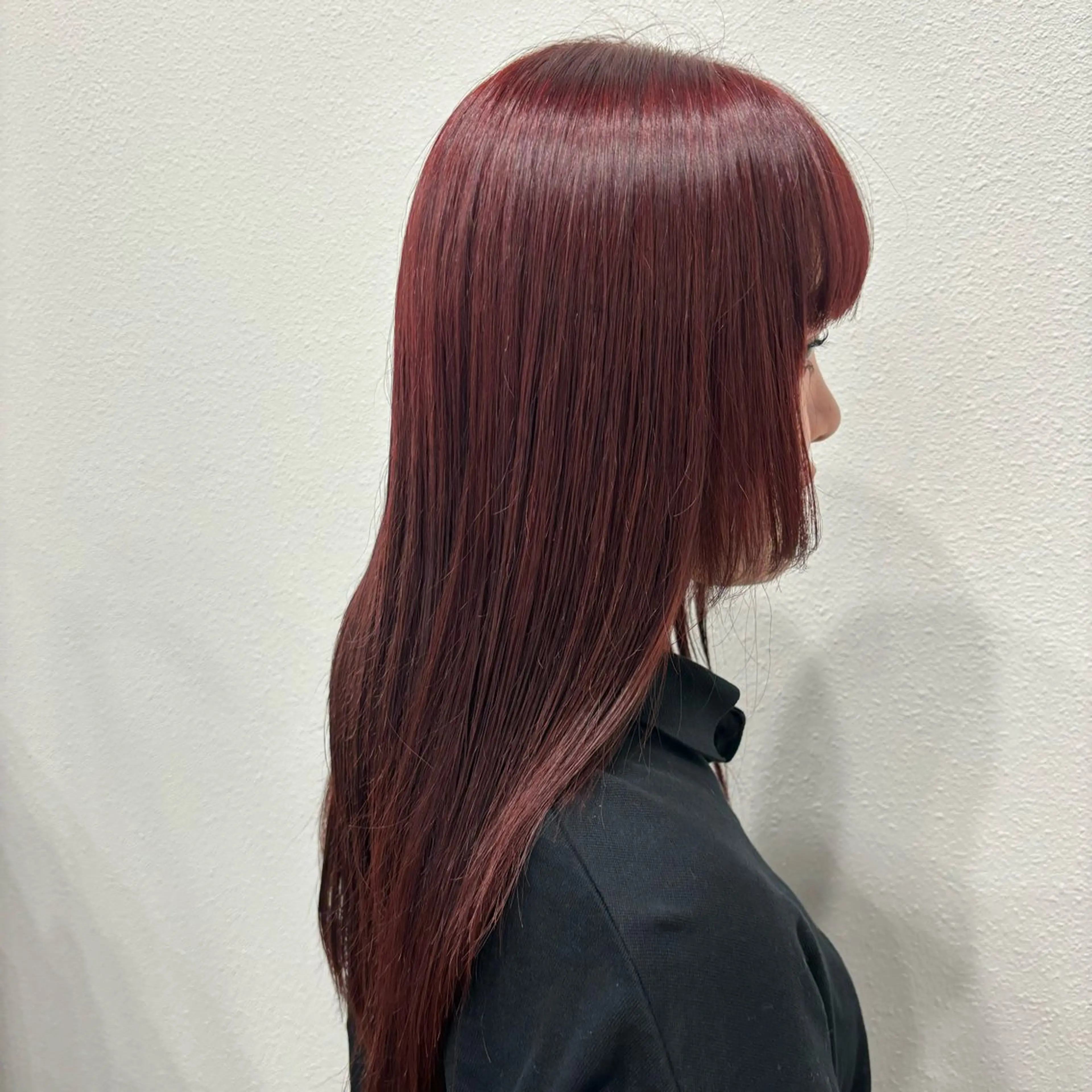 ロング 石田 成美のヘアスタイル