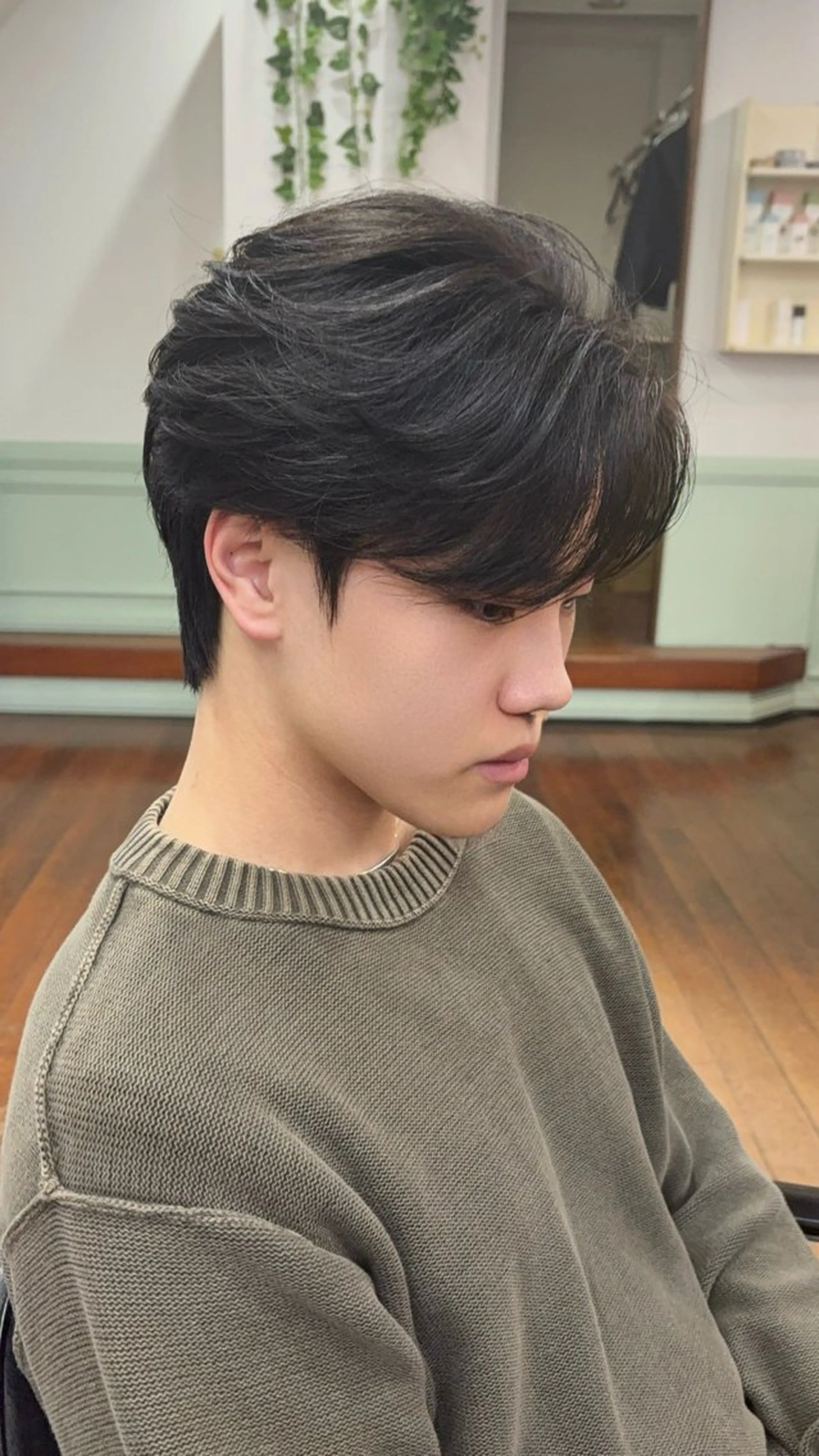 ショート パーマ メンズ フェザーパーマ メンズパーマ カット パーマ flash pack所属・勝木 拓のヘアスタイル