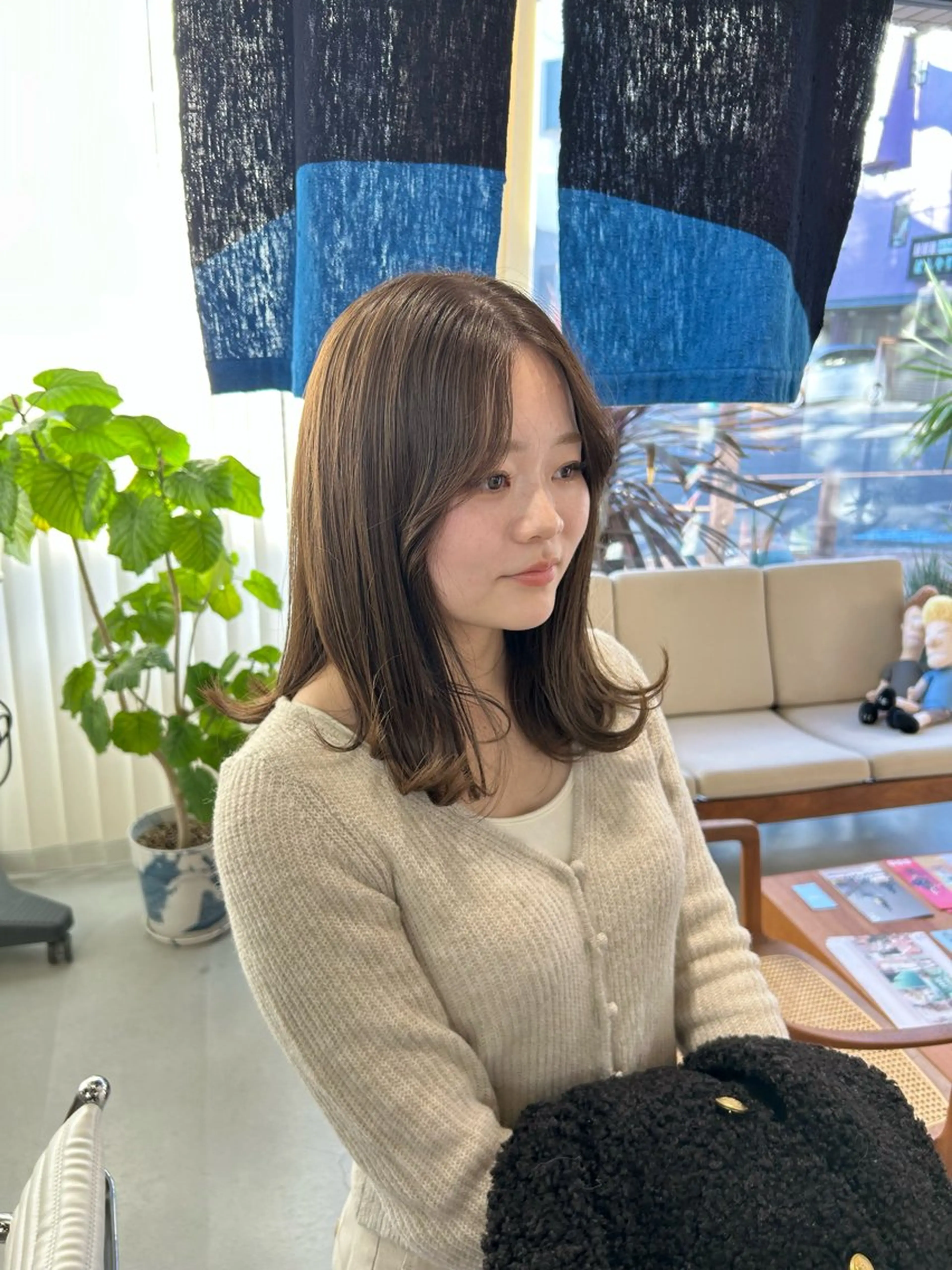 ミディアム カラー 藤原 あかりのヘアスタイル