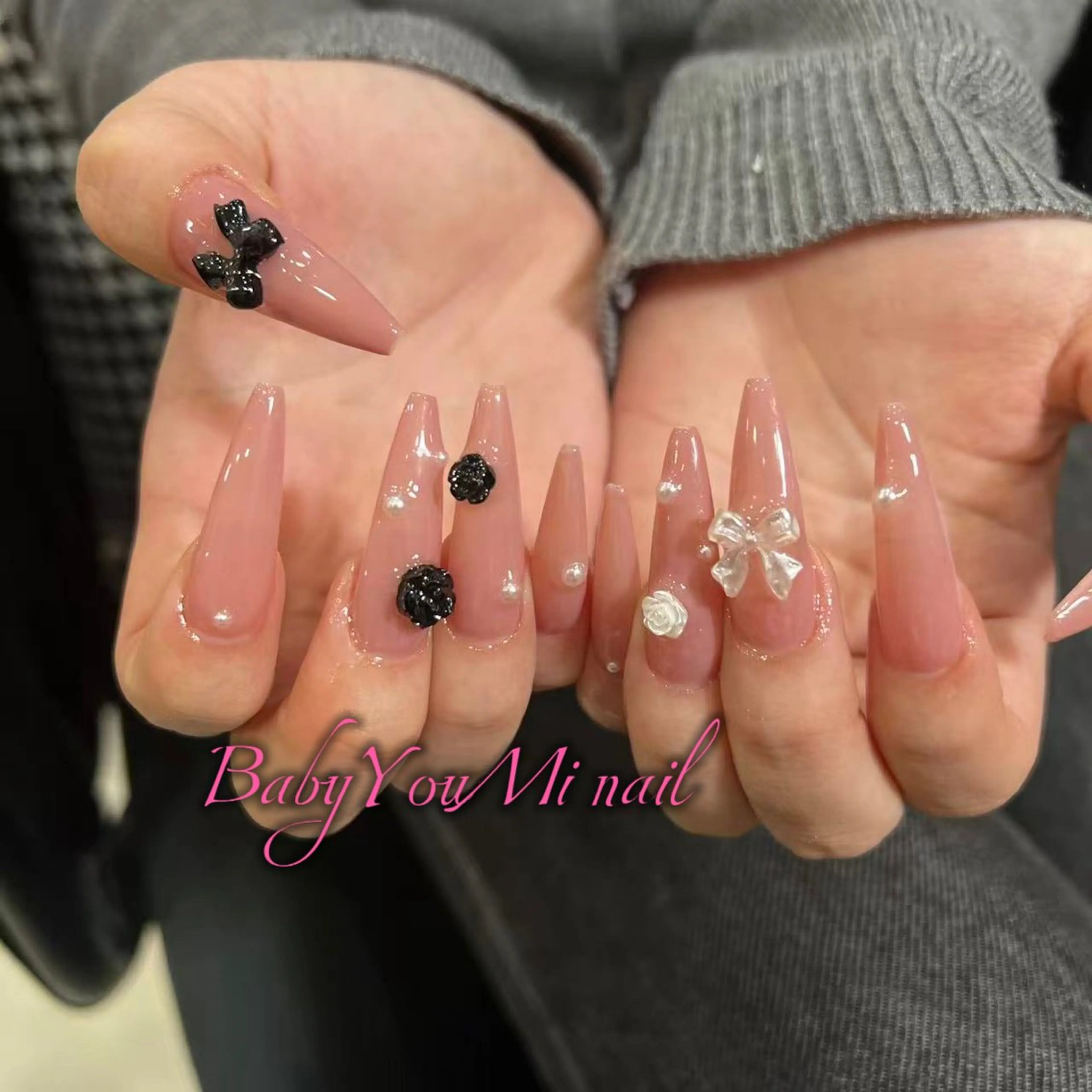 ネイル オーロラネイル フラワーネイル フットネイル フレンチネイル ジェルネイル ハンドネイル BabyYouMi ねねのネイルデザイン