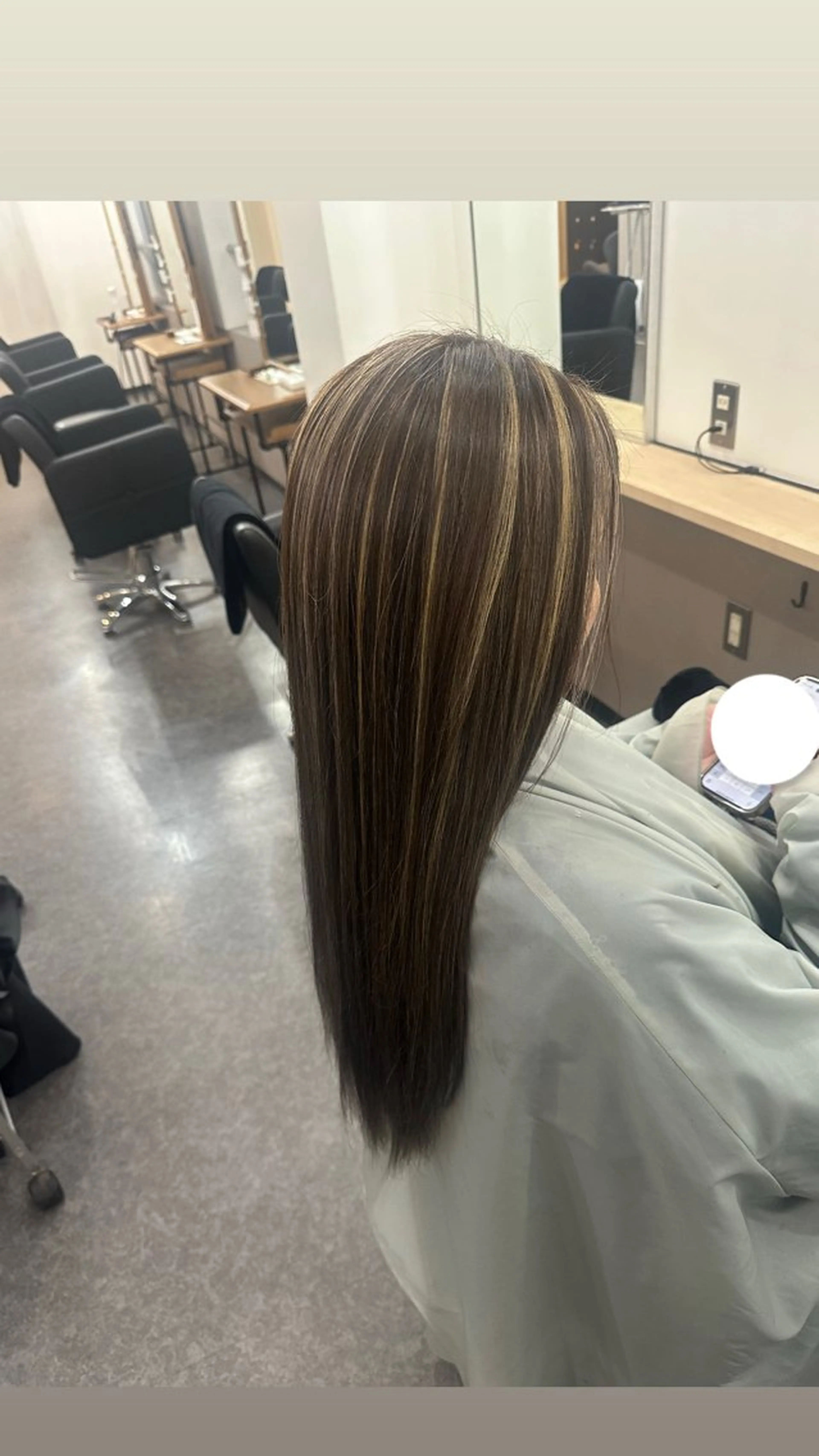 ロング 3Dハイライト ハイライト be'leef.Liz 枚方駅前店所属・伊藤 杏のヘアスタイル