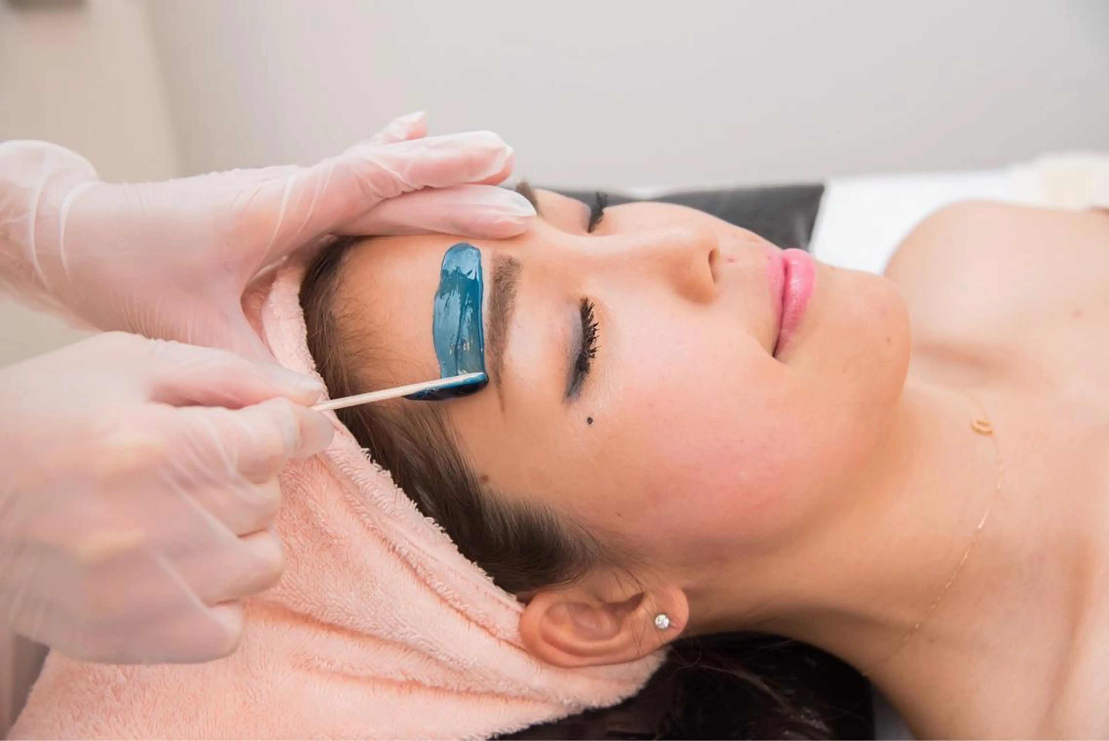 アイブロウ 眉毛ワックス脱毛 脱毛 Rafre所属・Rafre【ラフレ】 タカヤマのマツエク・マツパデザイン