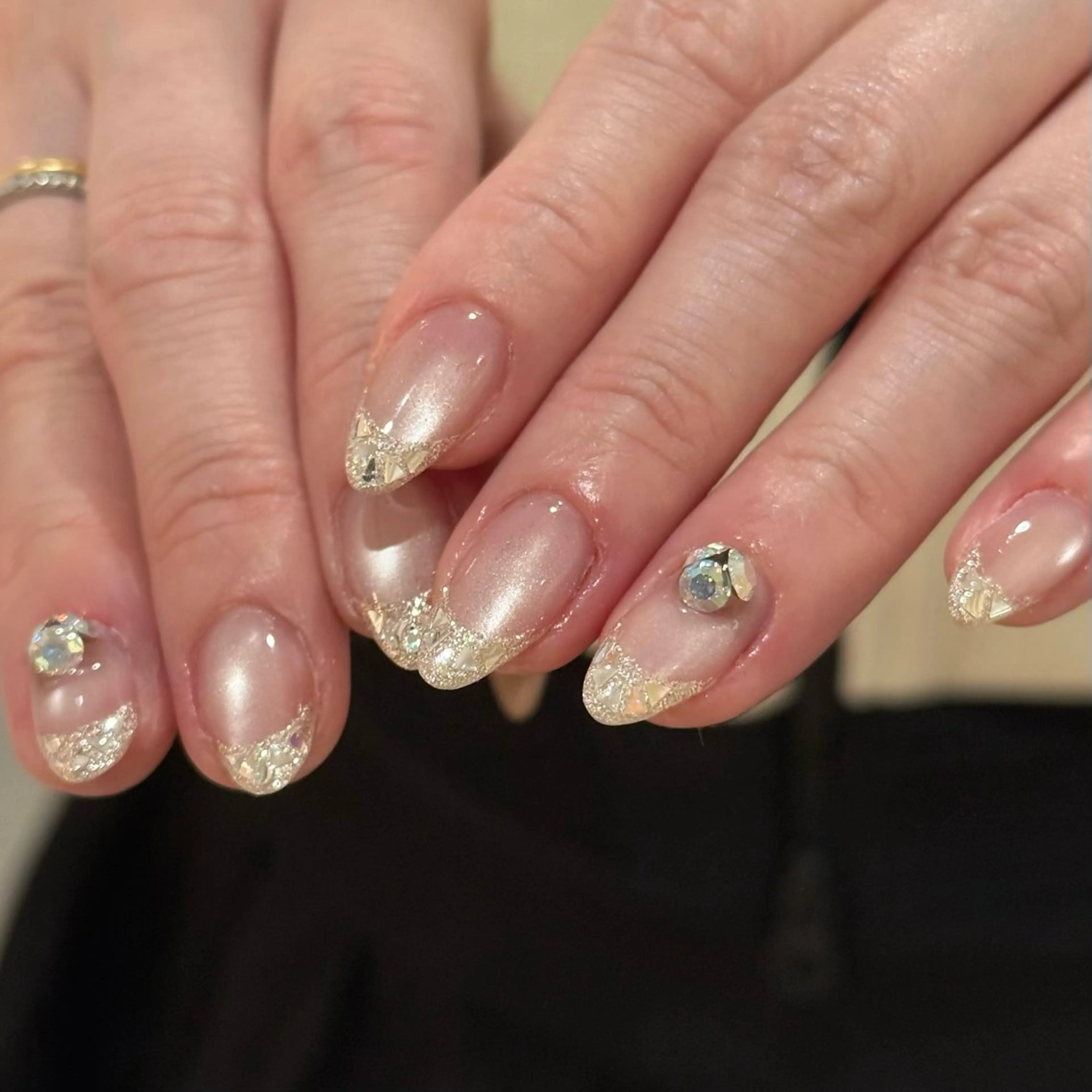 ネイル フレンチネイル ガラスフレンチ ハンドネイル Bianca栄店 小林のネイルデザイン