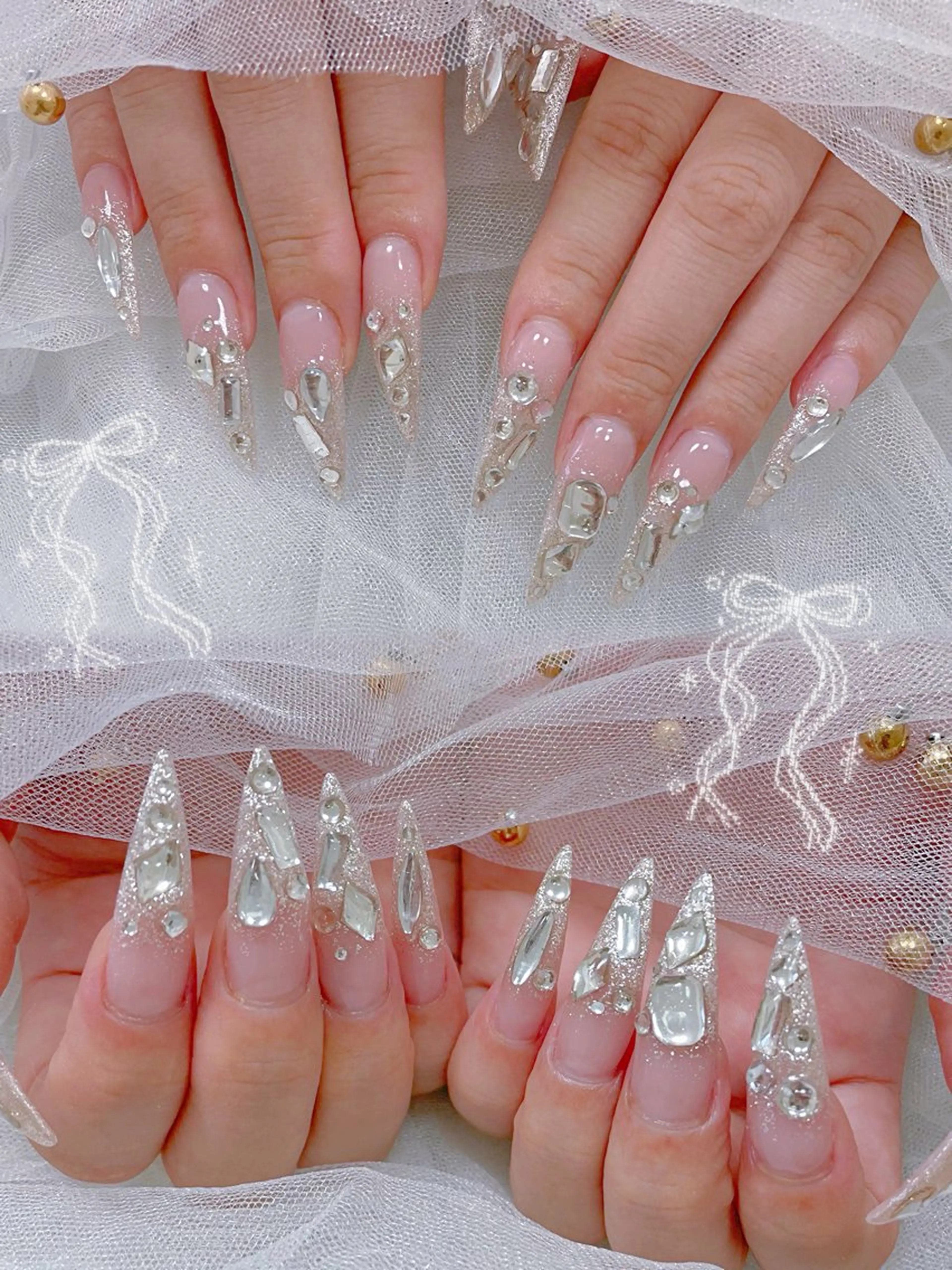 ネイル ストーンネイル ハンドネイル オーナー ネイリストのネイルデザイン