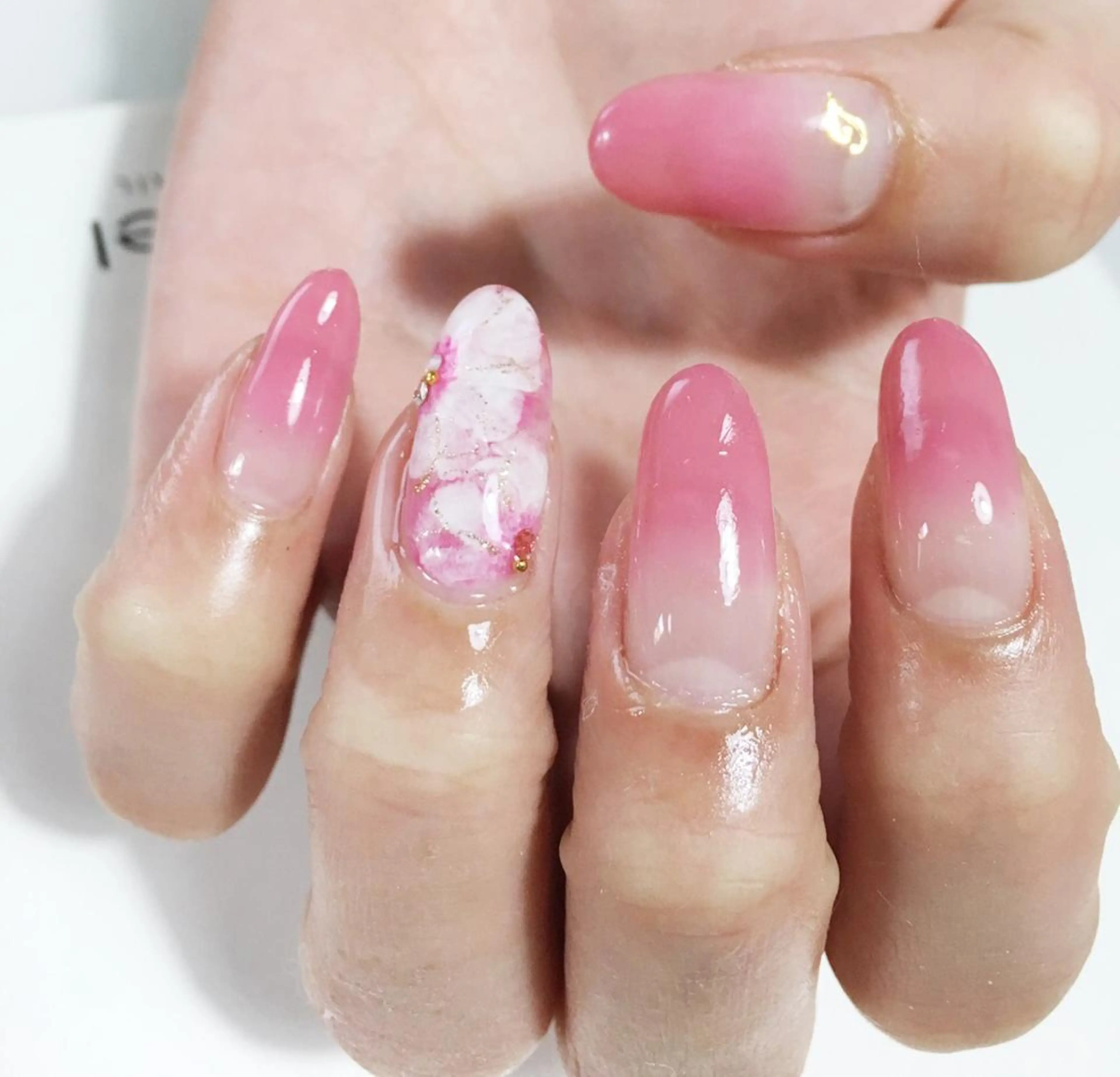 ネイル フラワーネイル MIHO ☆のネイルデザイン