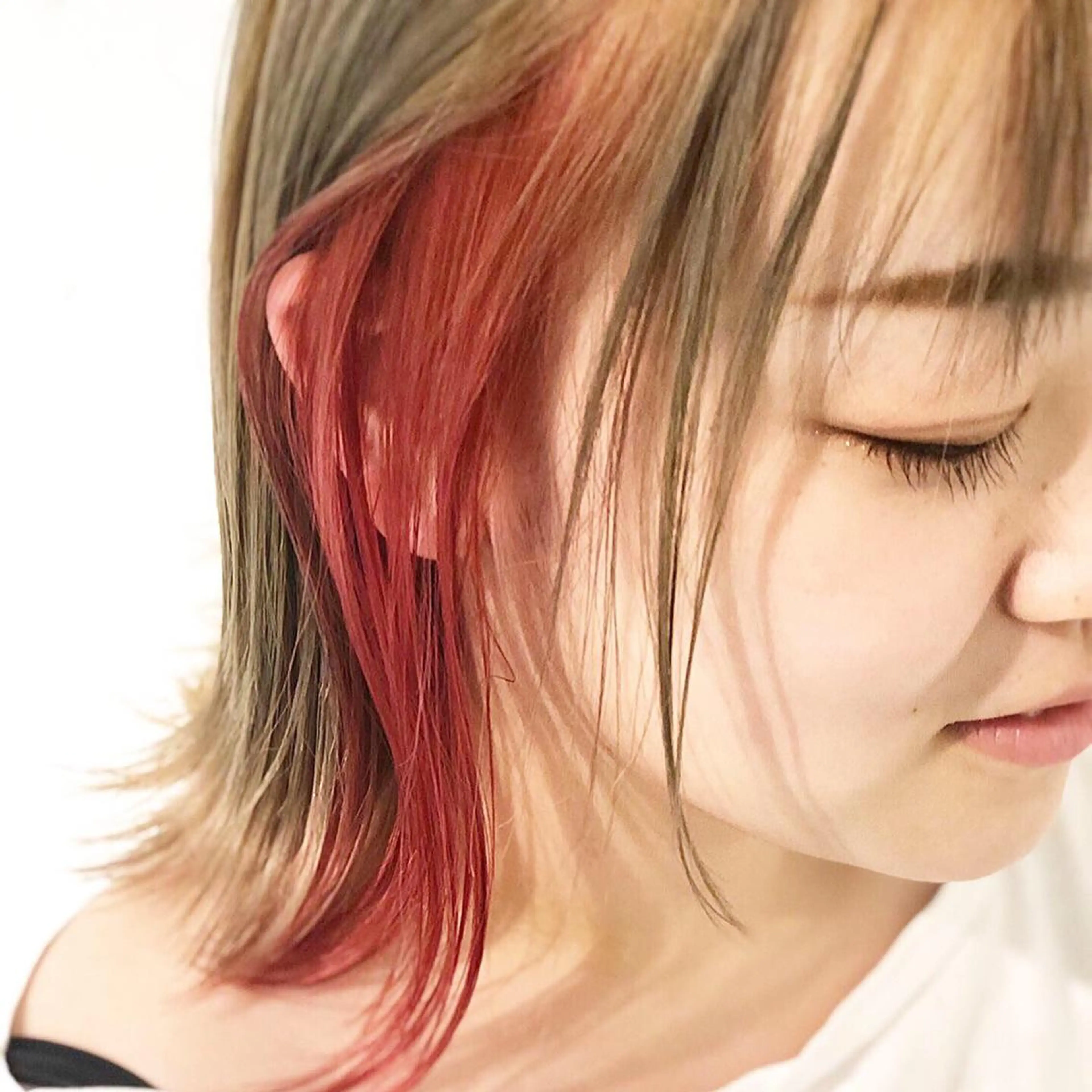 ショート カラー ベージュカラー イヤリングカラー ピンクカラー 🍂秋の透け感カ ラー🍂HIDEKAのヘアスタイル