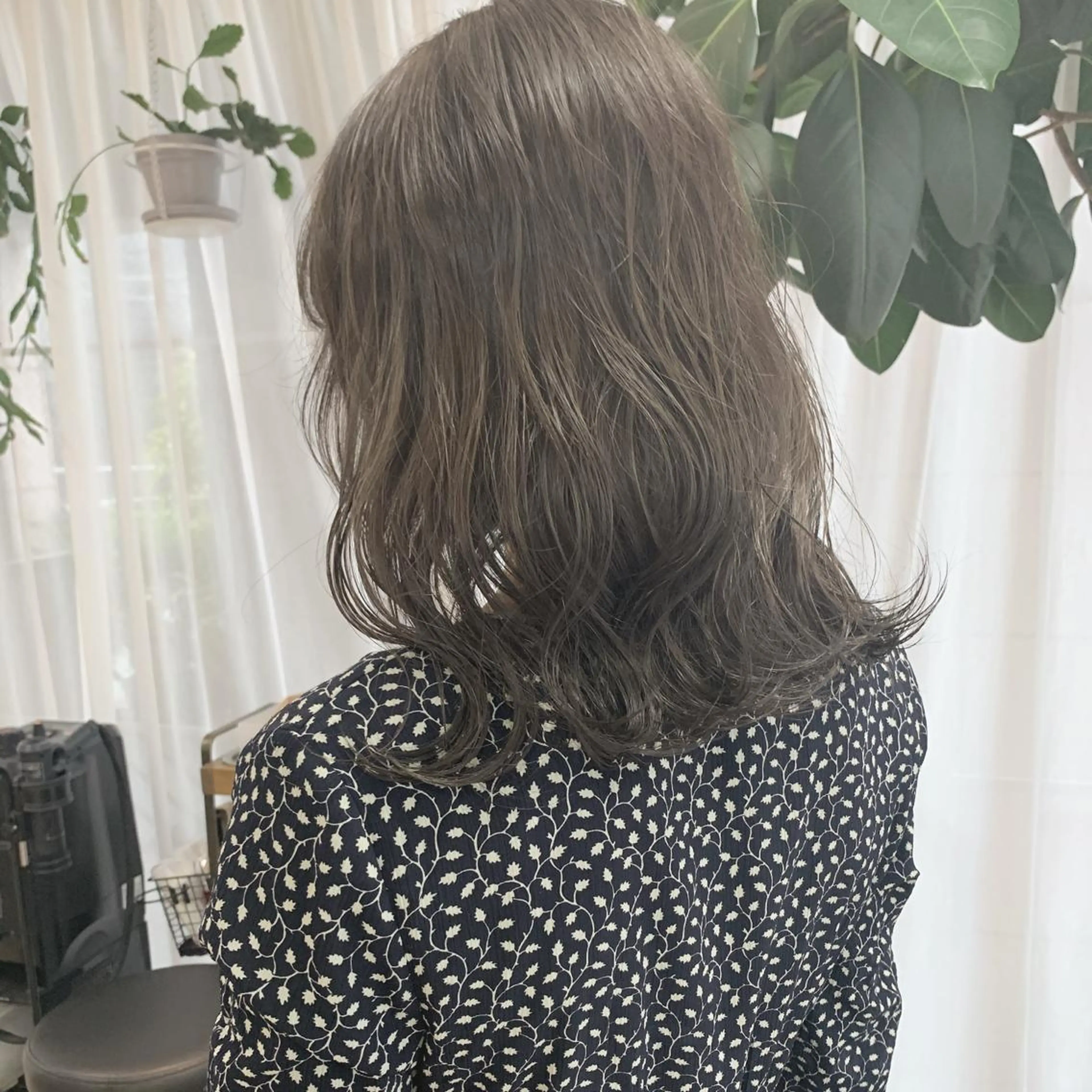 ミディアム カラー マツエク・マツパ ヘアカラー トリートメント ハイトーン&暗髪🔥 表参道二刀流マエダのヘアスタイル