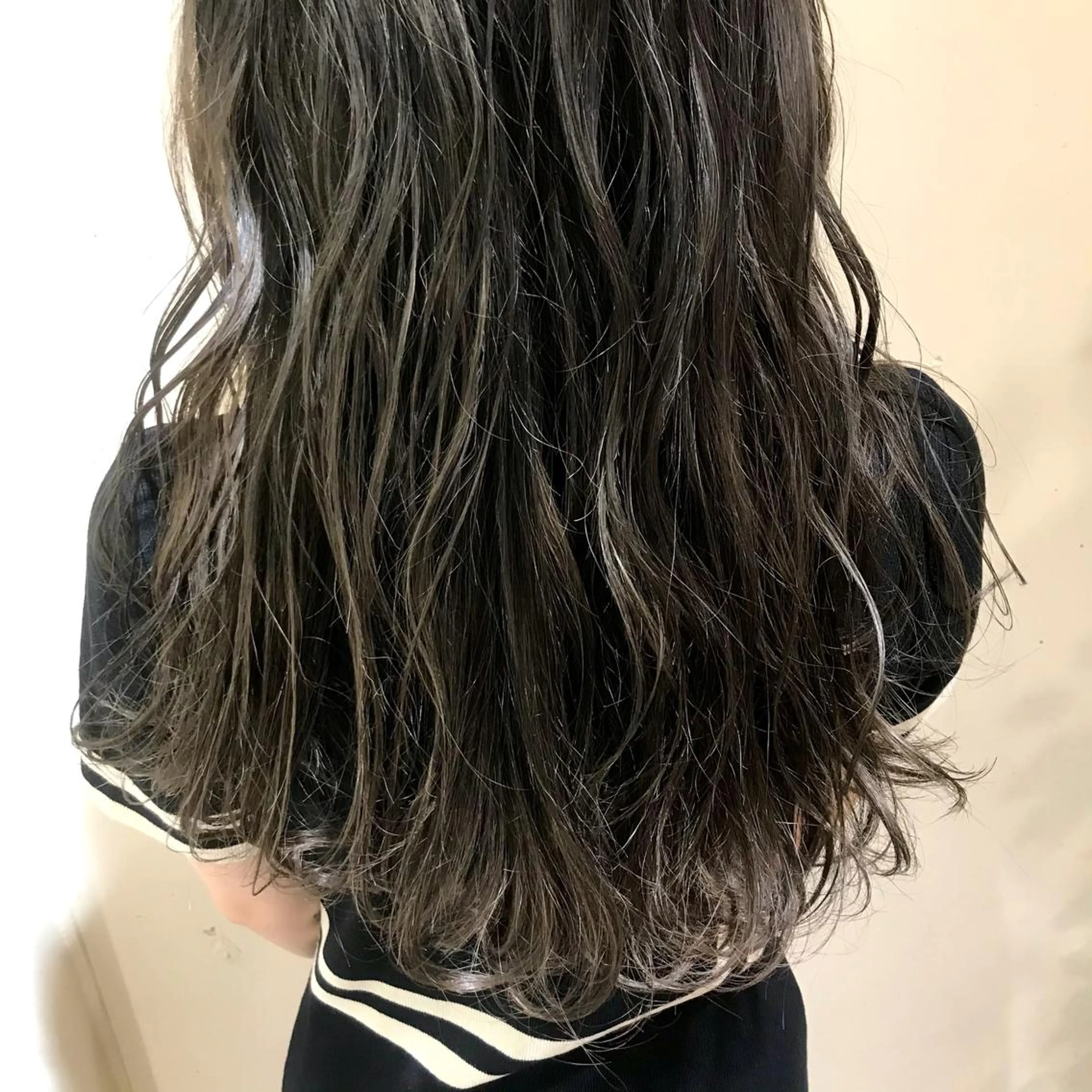 ロング カラー スナコザワ レナのヘアスタイル