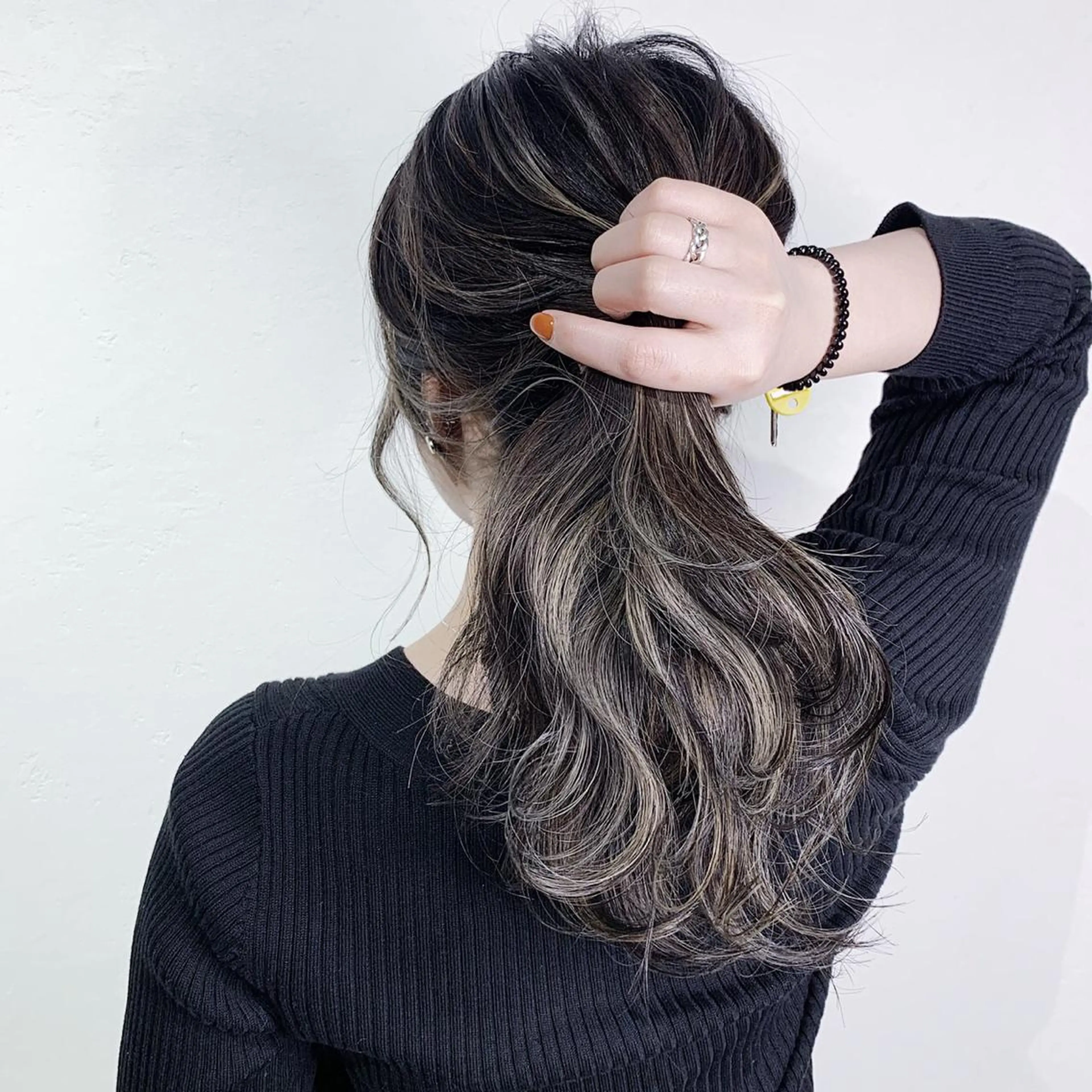 ロング カラー アディクシーカラー ハイライトカラー ハイライト _WHITE 難波本店のヘアスタイル